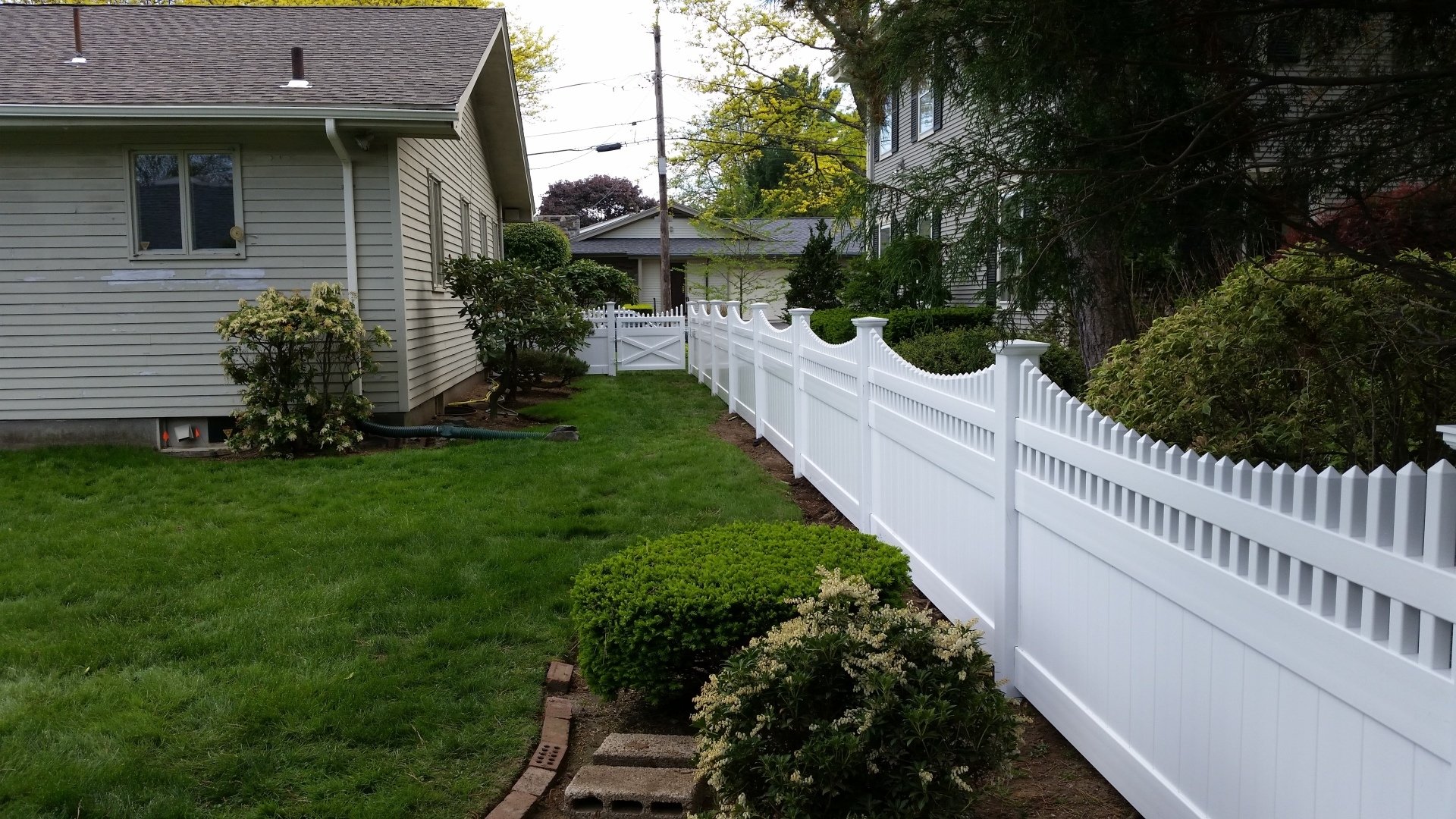 R. A. DeFUSCO & SON FENCE Fencing Installer Johnston, RI