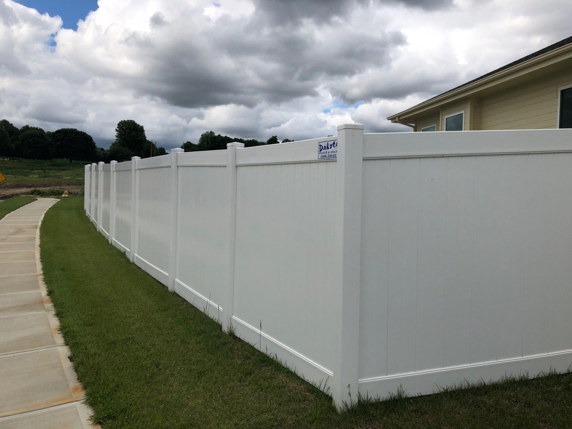 Dakota Fence & Deck Fence Contractor Omaha, NE