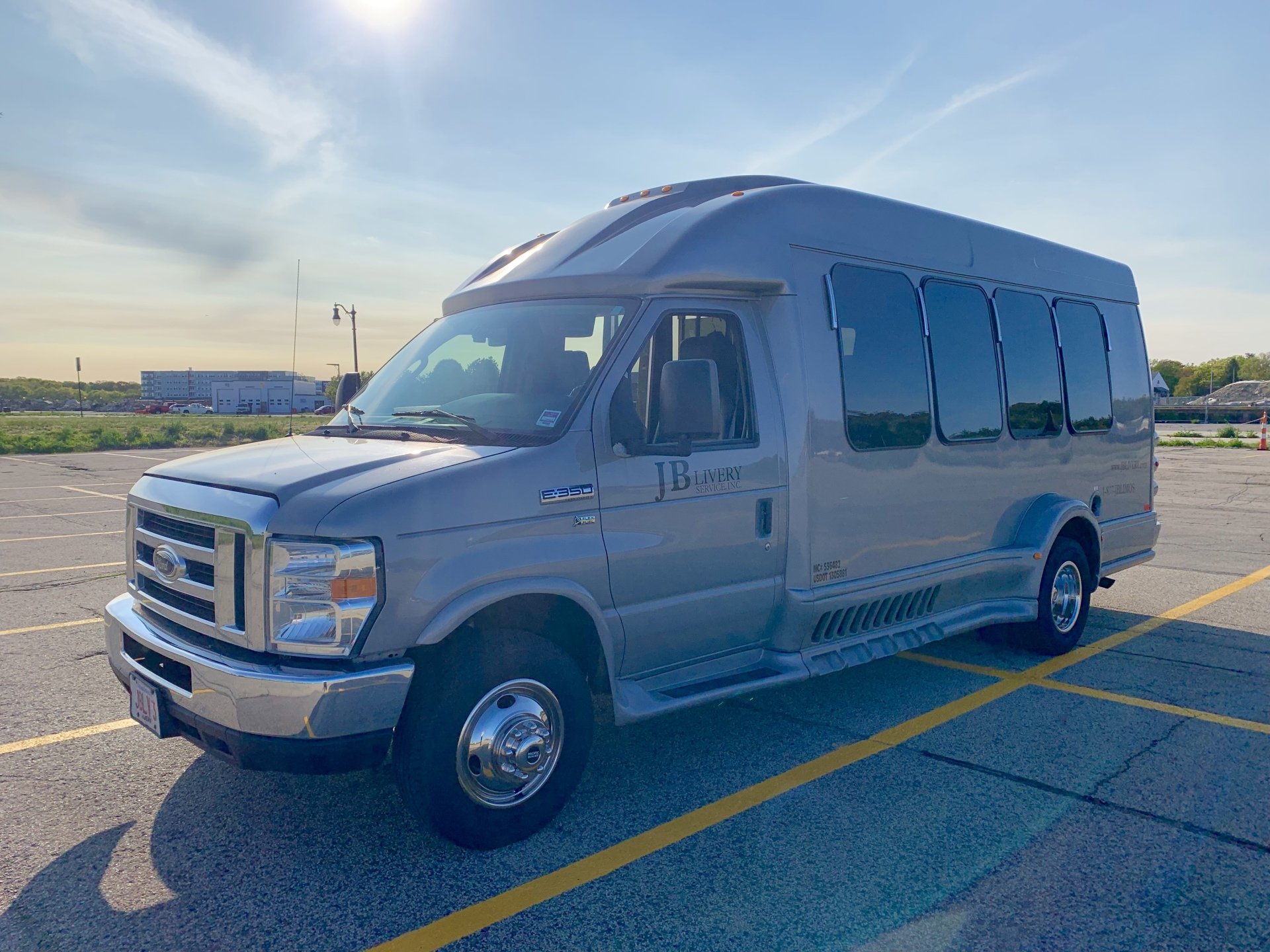 Corporate Coach 12Passenger Vehicle Weymouth, MA