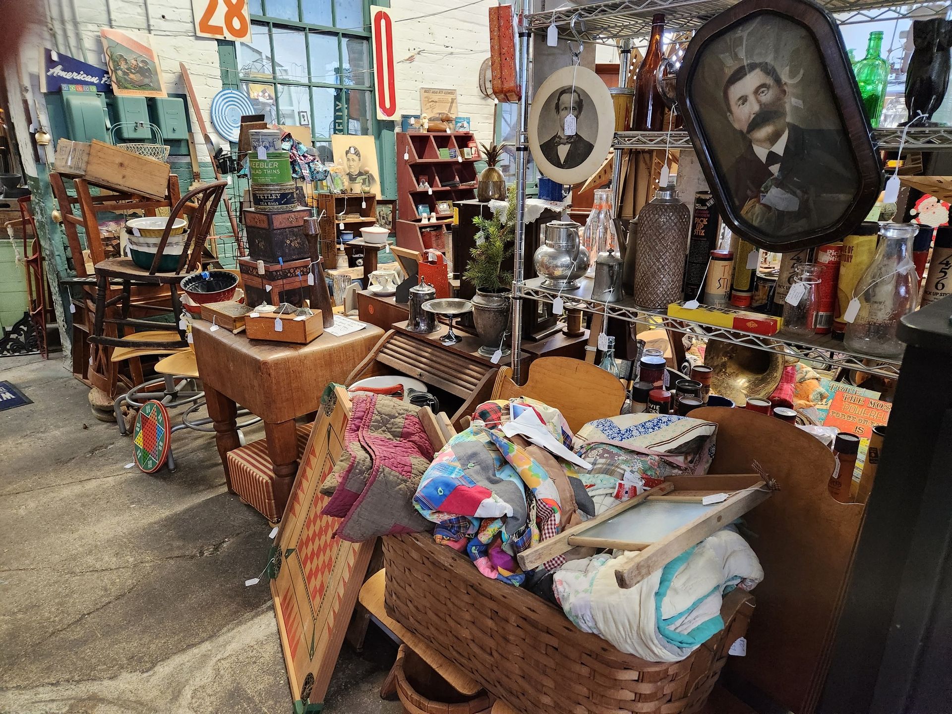 Gallery Court Street Antiques