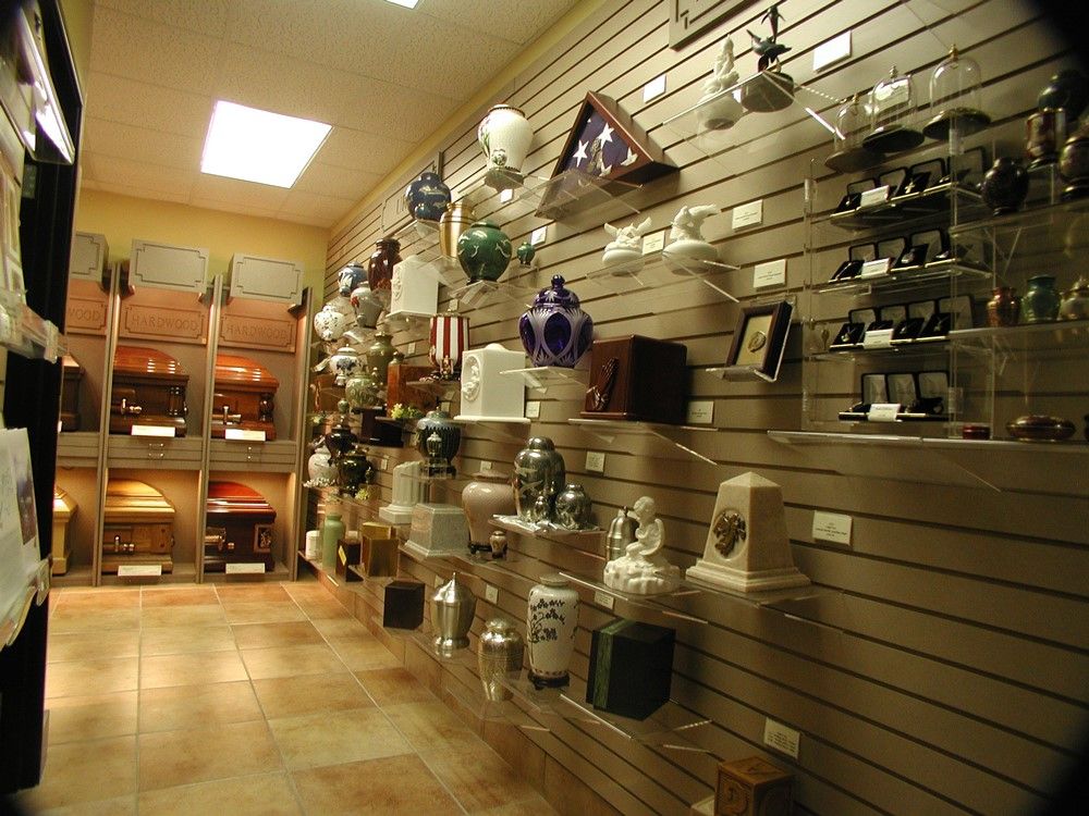 Funeral home in Long Beach, CA | McKenzie Mortuary Services