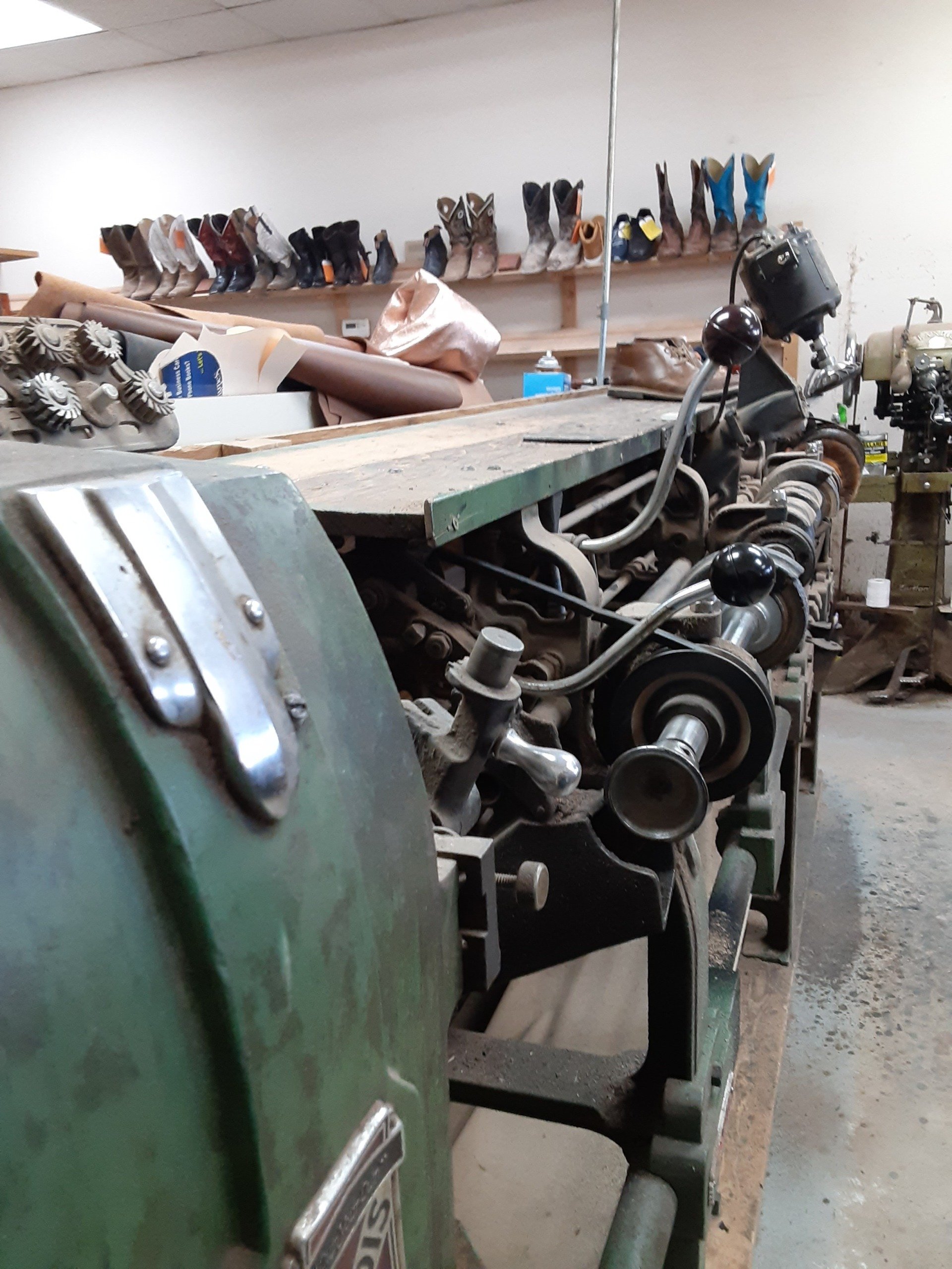 Shoe Repair Shops Near My Location - m0vubsz