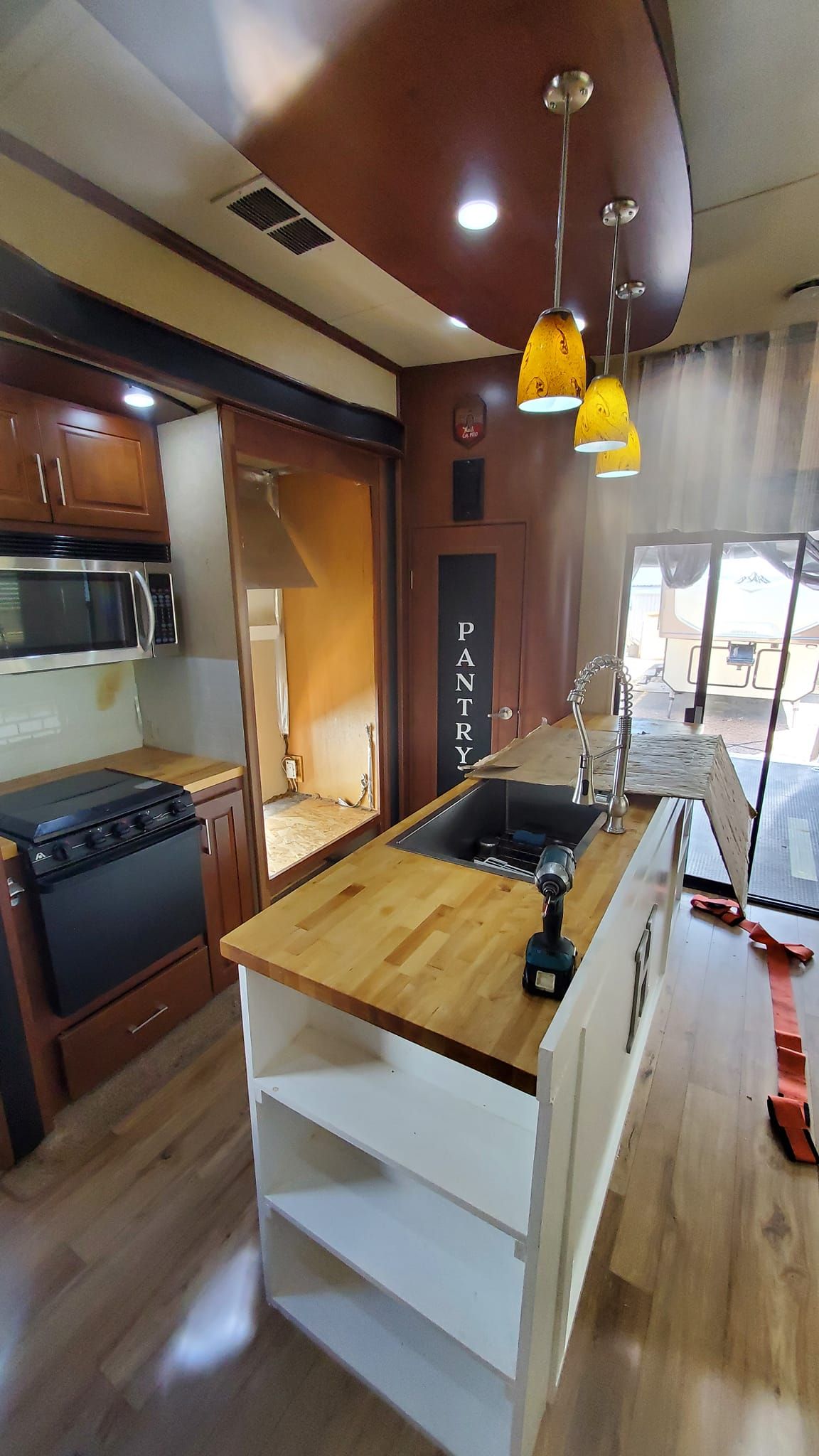 Project Gallery Desert RV Parts & Service LLC