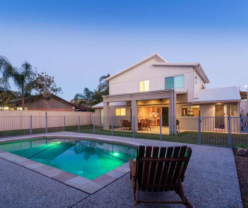 Finn's Pool & Spa Service - Pool Service in Washington