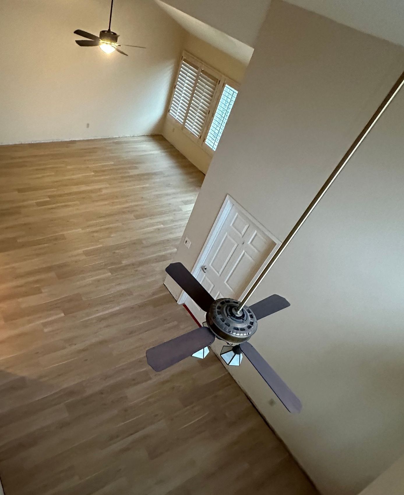 Vinyl, Hardwood, & Carpeting A1 Flooring Inc Livonia, MI