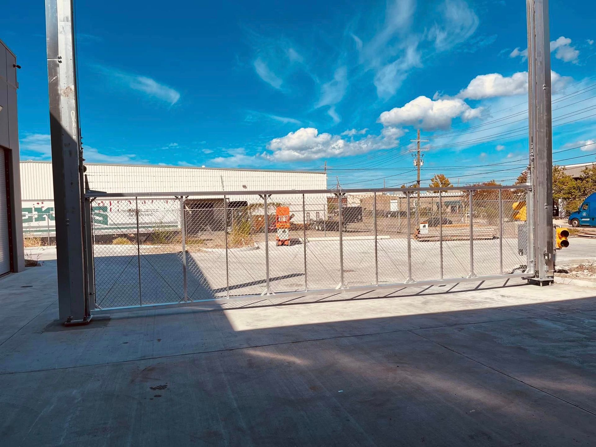 Vertical Lift Gates Baton Rouge LA Covington LA