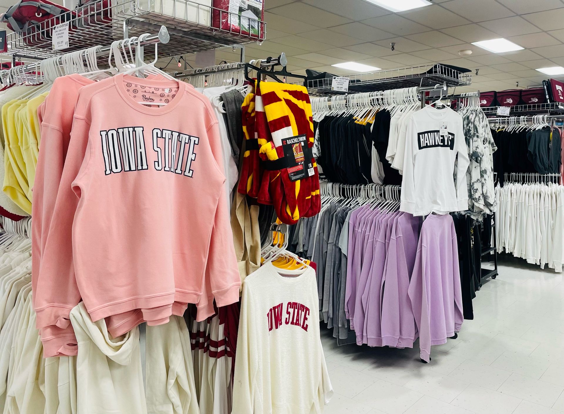 College Gear School Clothing and Flags Oskaloosa, IA