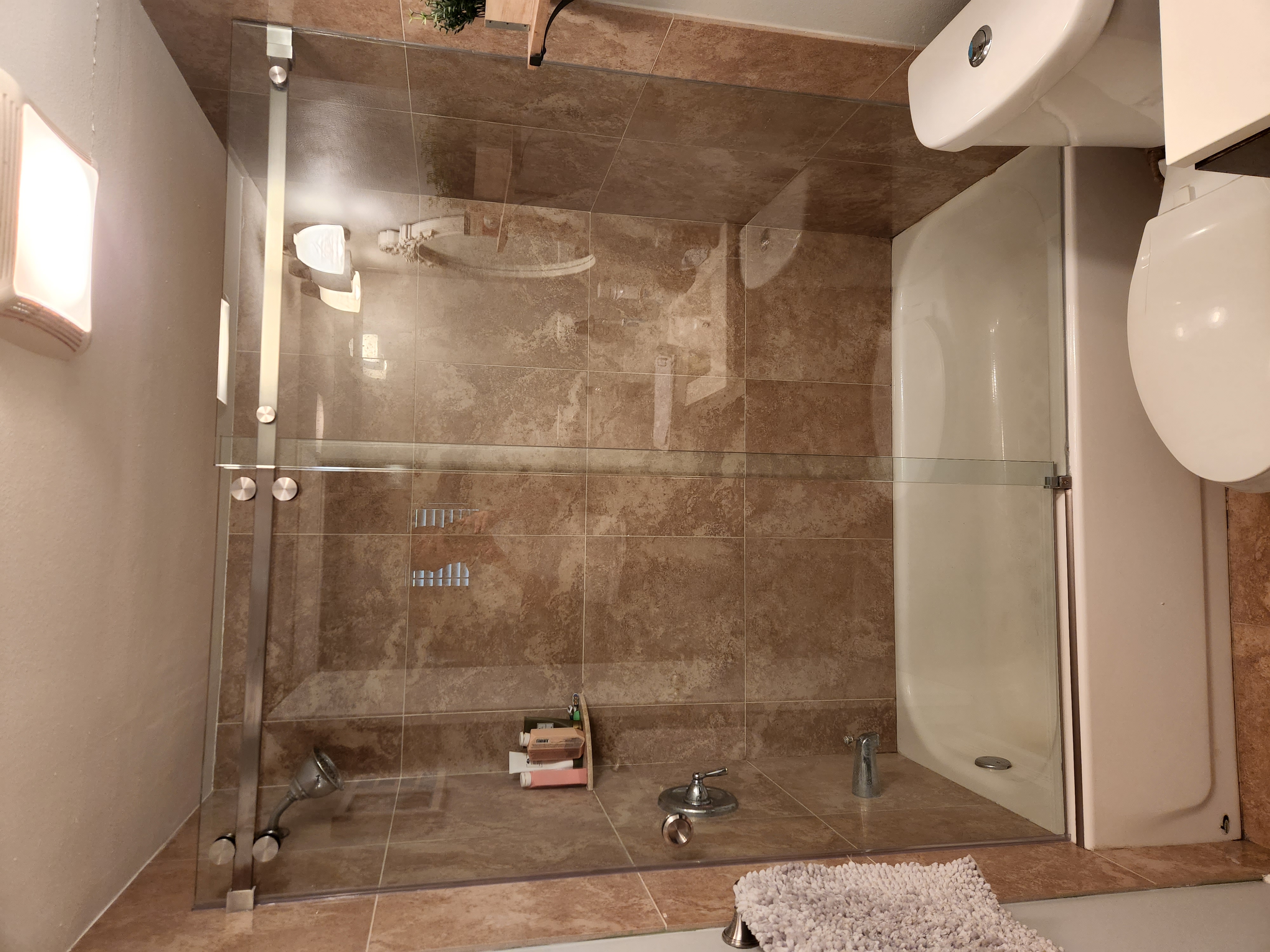 Serenity Slider  On Tub