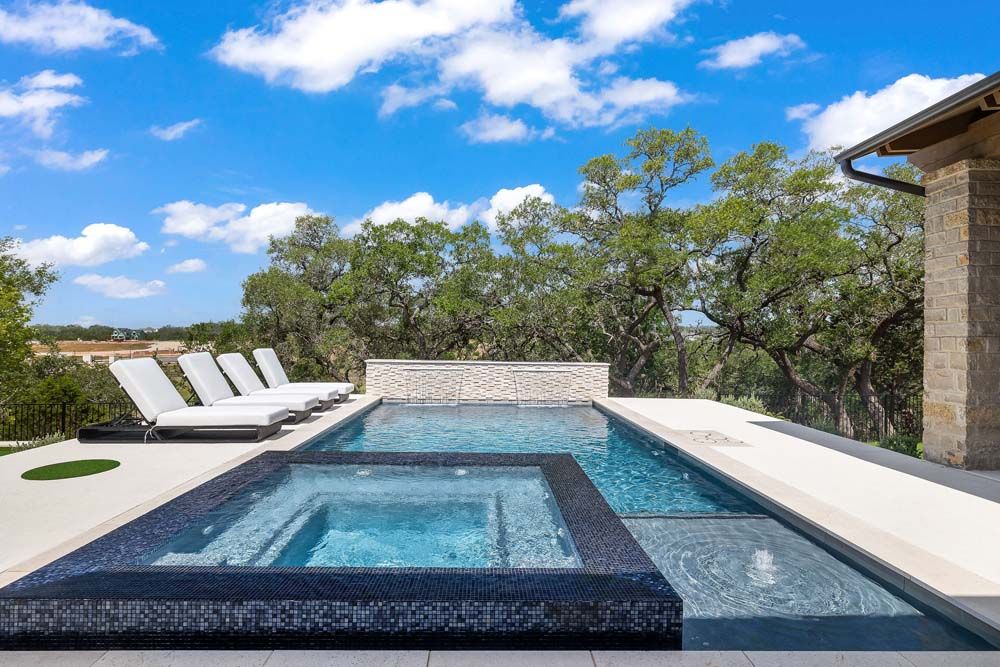 Custom Swimming | San Antonio, TX | South Texas Custom Pools