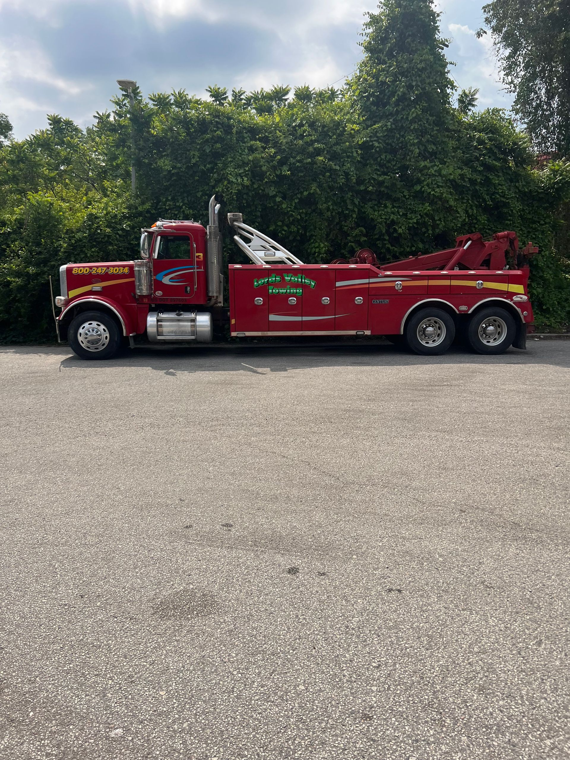 Lords Valley Towing & Salvage Mechanic Lords Valley