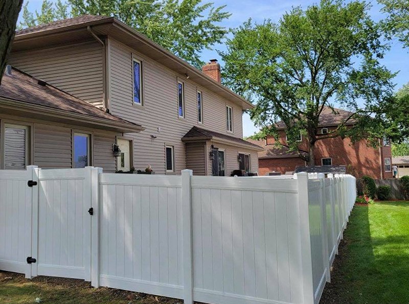 Vinyl Fence Gate Installation Eau Claire, WI