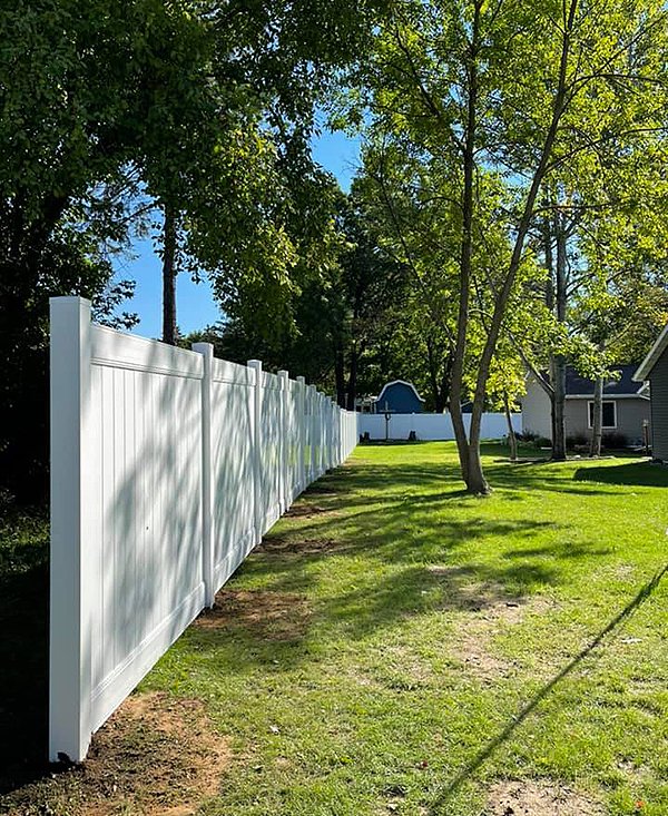 Fence Company Eau Claire, WI American Yard Restoration LLC