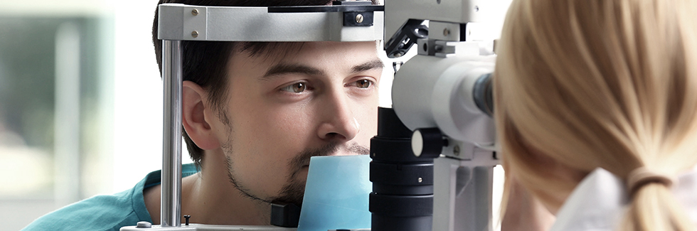 Eye check up