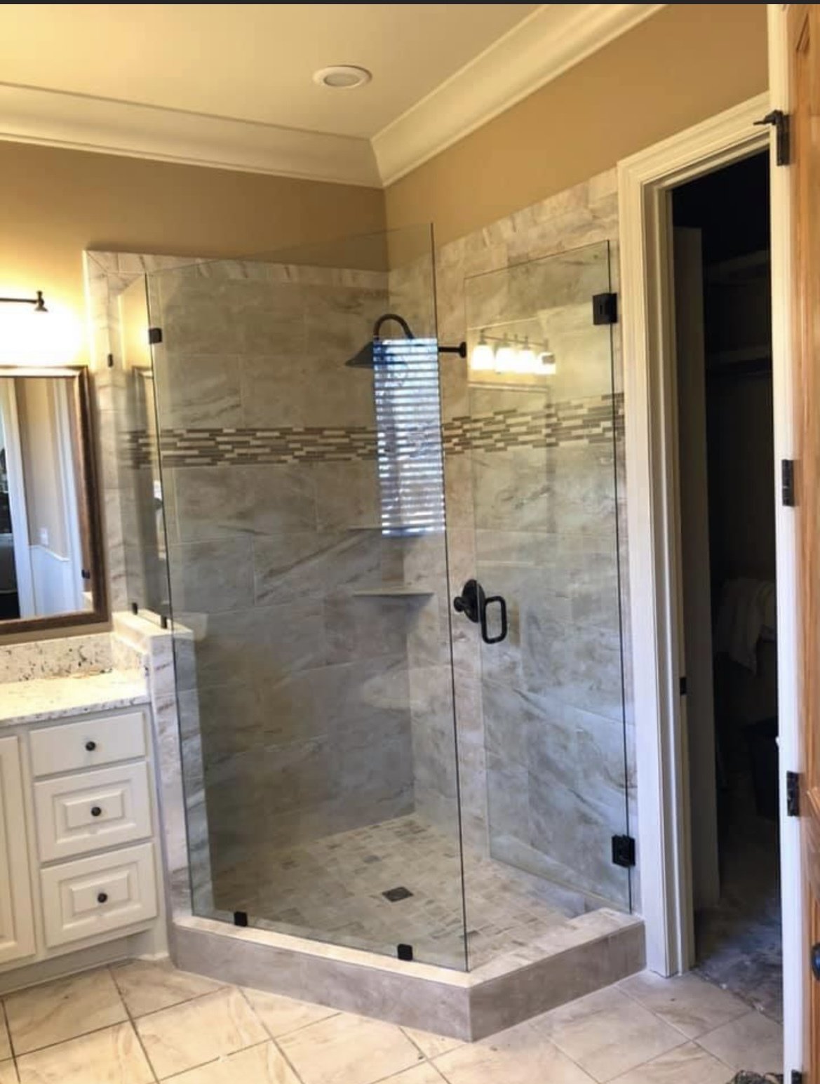 Mirror and Shower Glass Door Repairs Ridgeland, MS