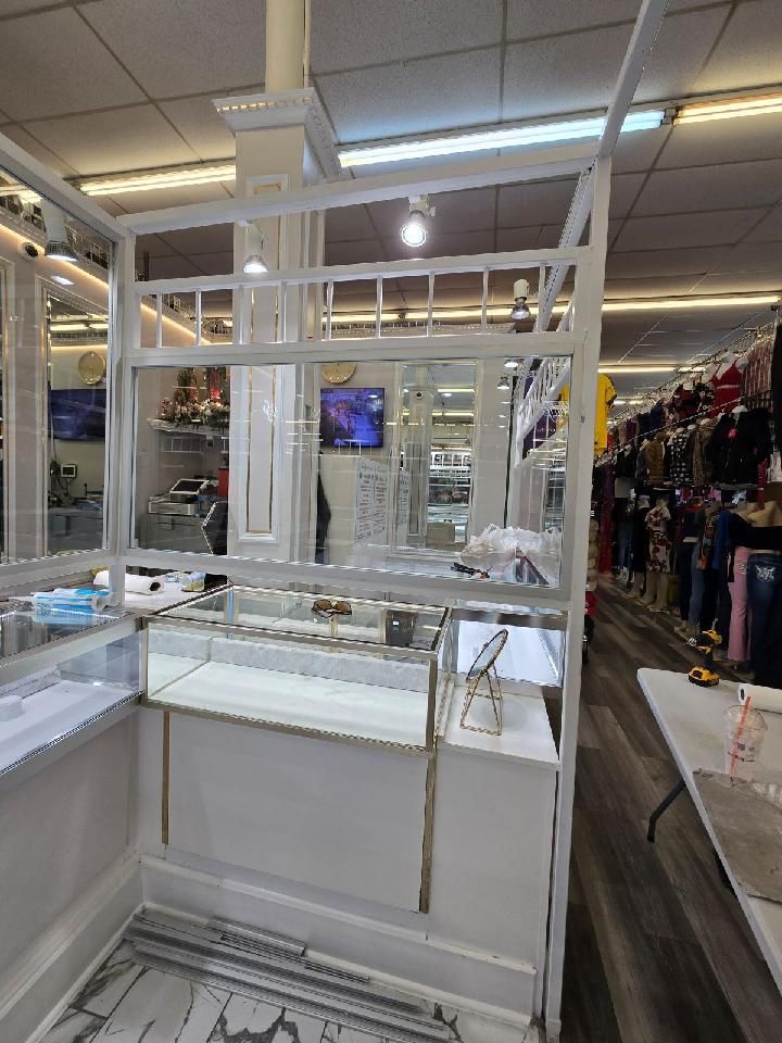 Storefront Glass Installation & Repair | Chicago, IL