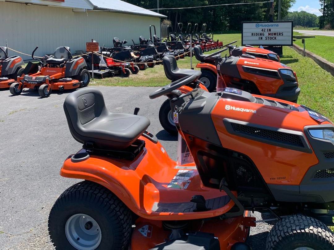 About Walker's Small Engine and Equipment, LCC