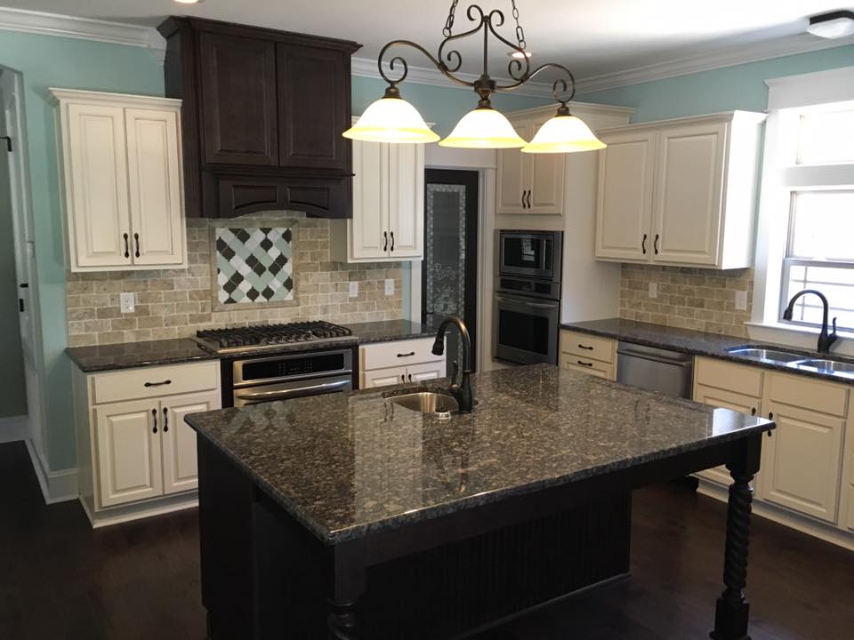 All Wood Pensacola, Fl Pinnacle & Closets