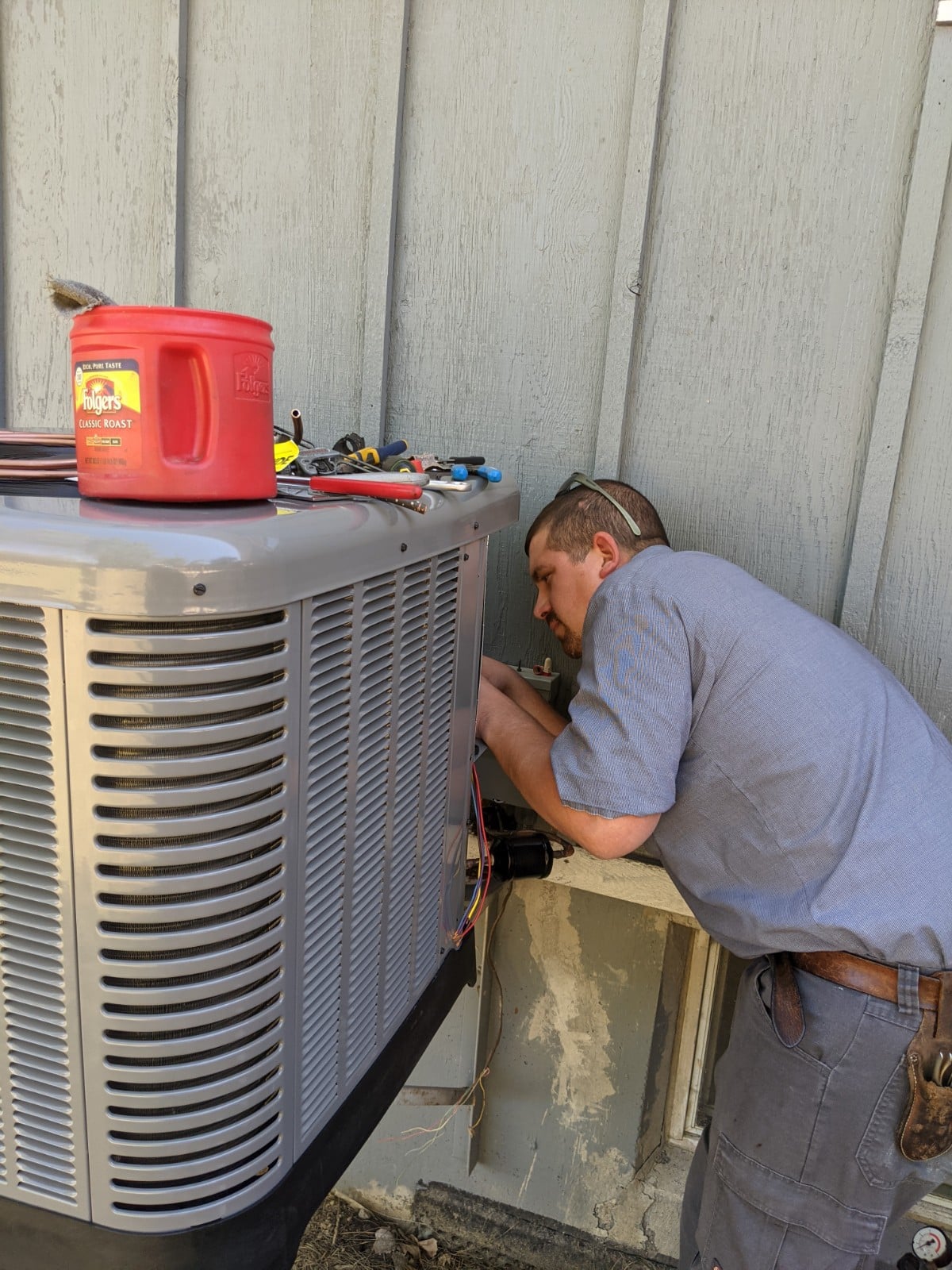 Jones Heating & Air Conditioning Inc HVAC Emporia, KS