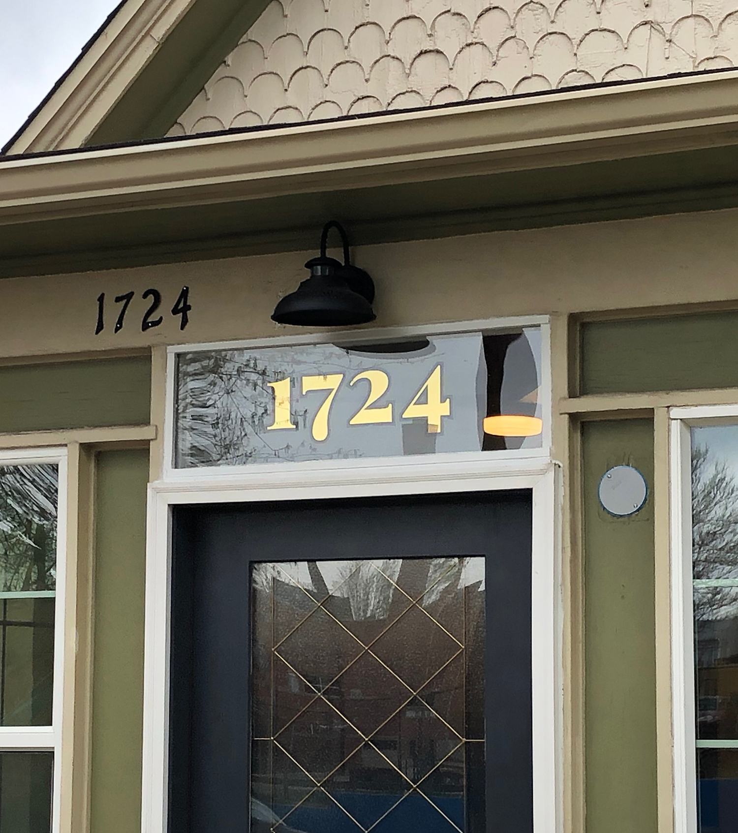 Custom Business Signs Denver, CO | Royal Signs