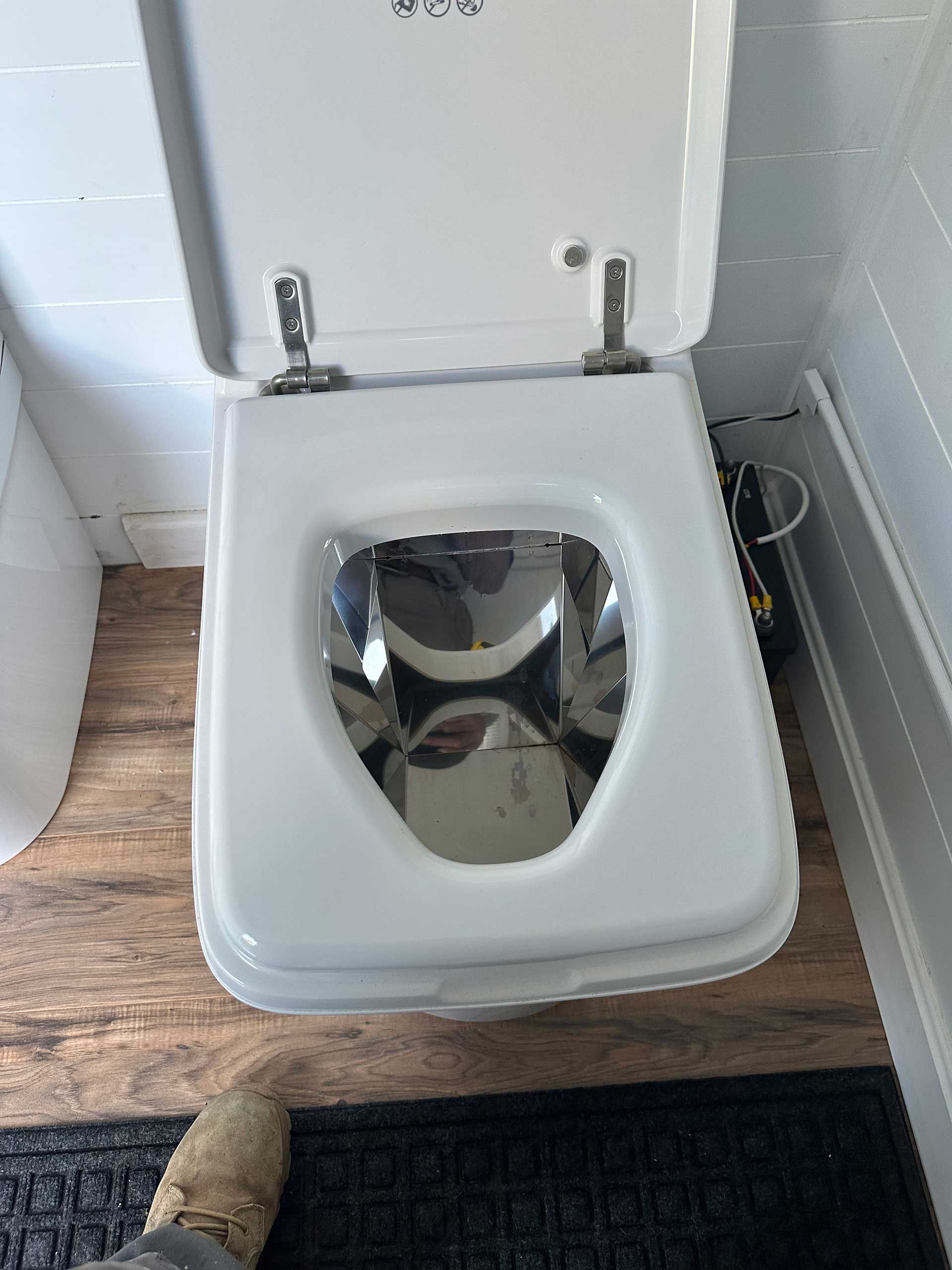 Toilets | Incinerating Toilet Depot | Northeastern US