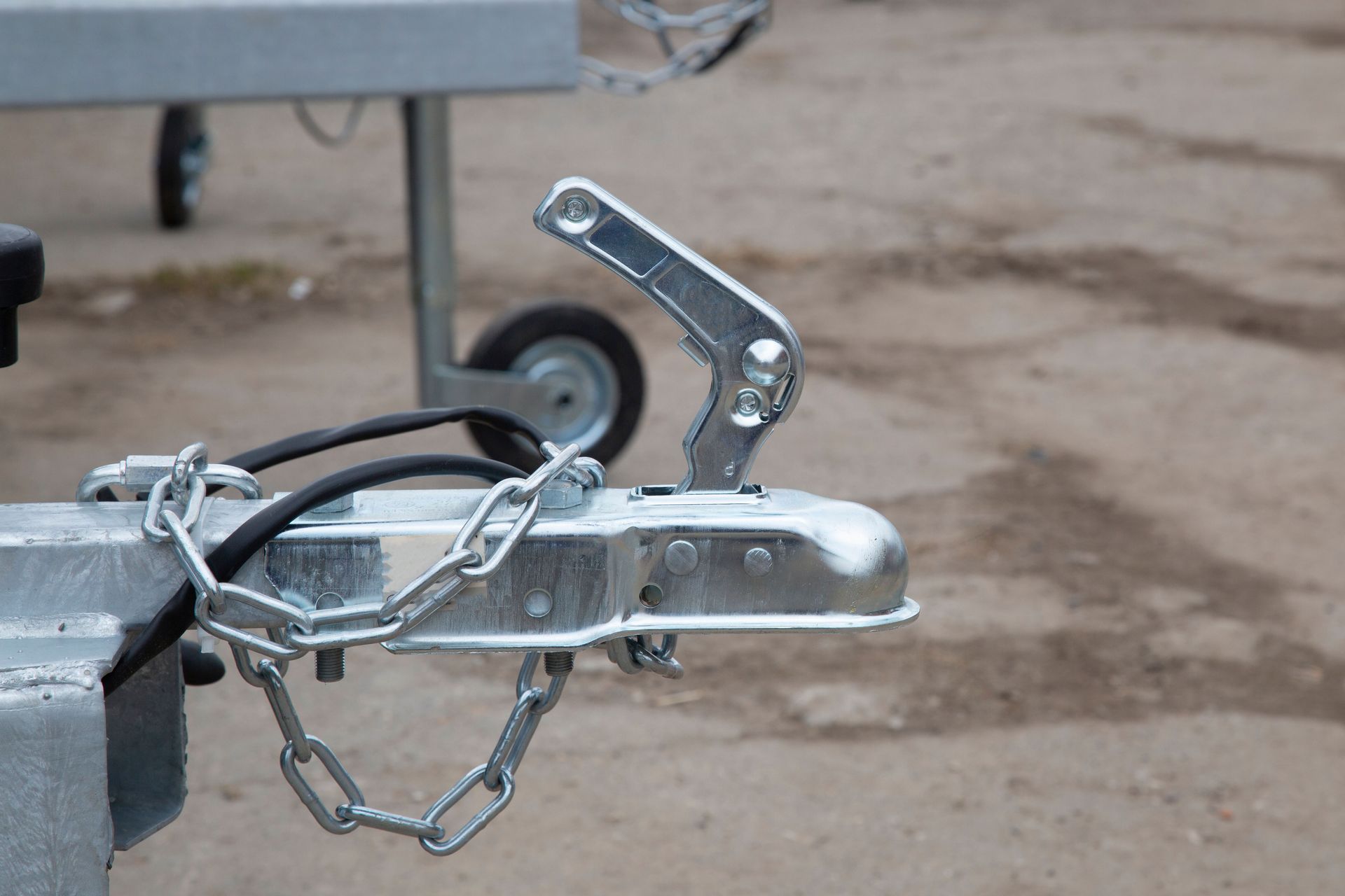 Truck Hitch Shop Master Hitch Inc Palatine, IL