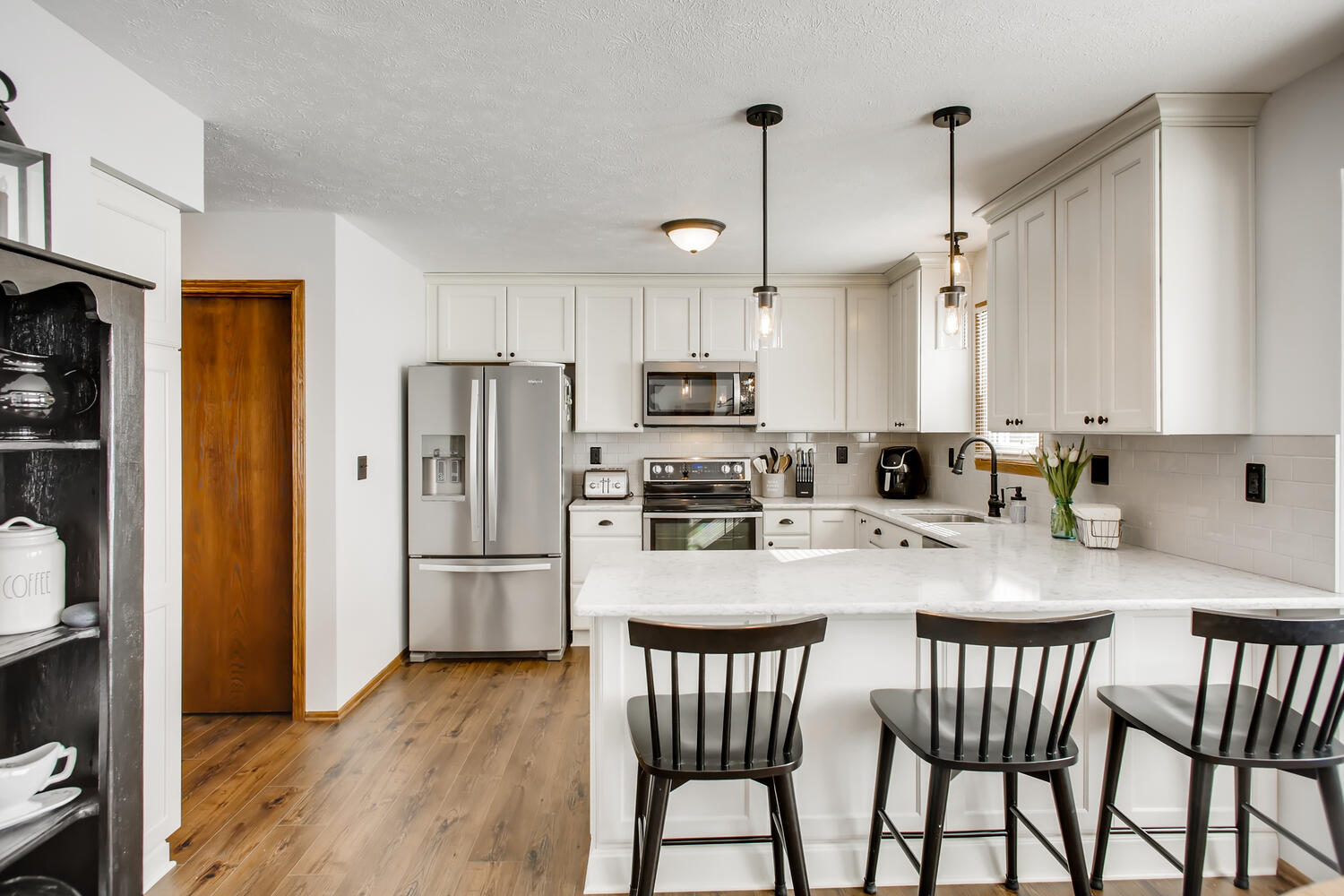 New Leaf Remodeling LLC Kitchen Gallery | Rockford, IL