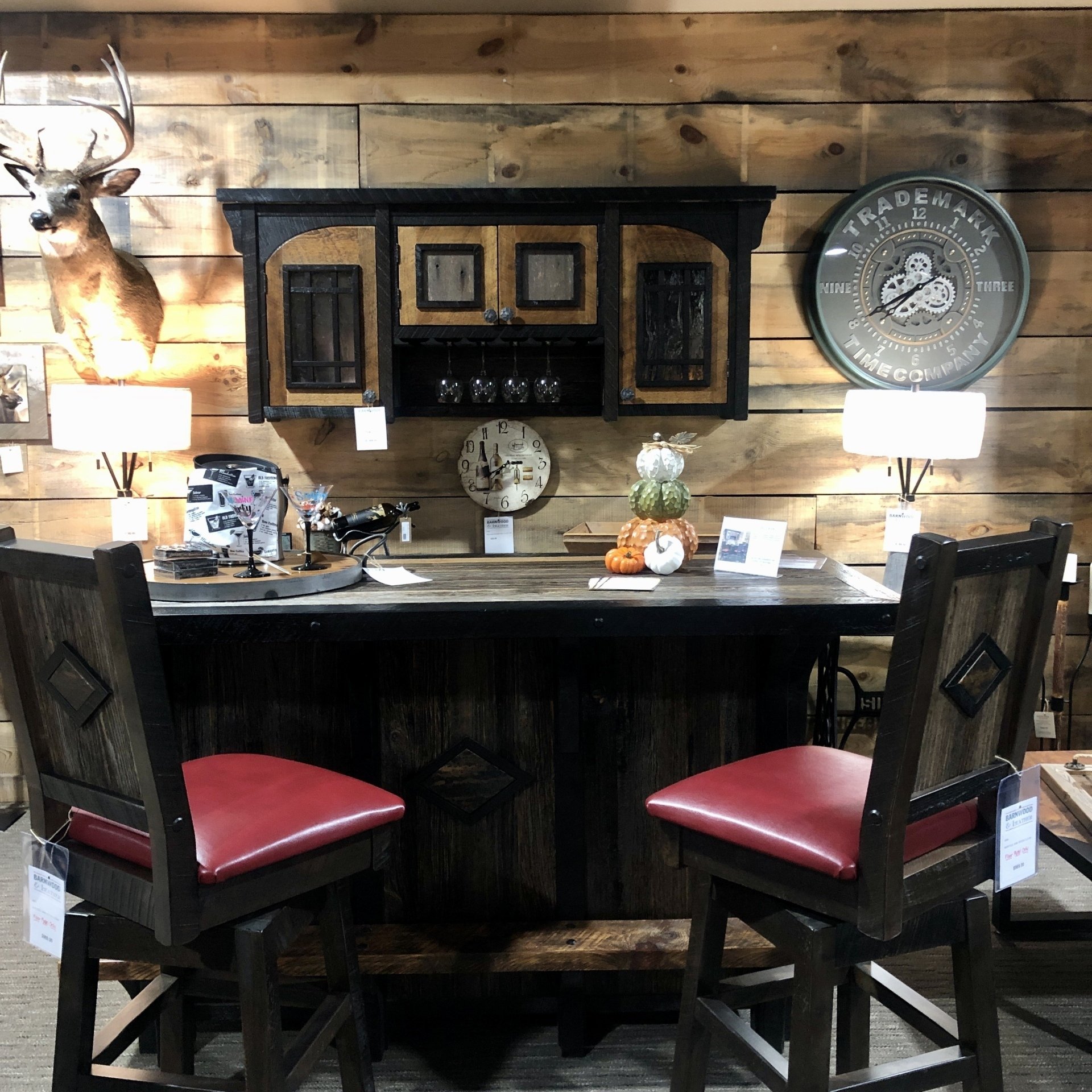 Custom Furniture Lincoln, NE Barnwood & Leather