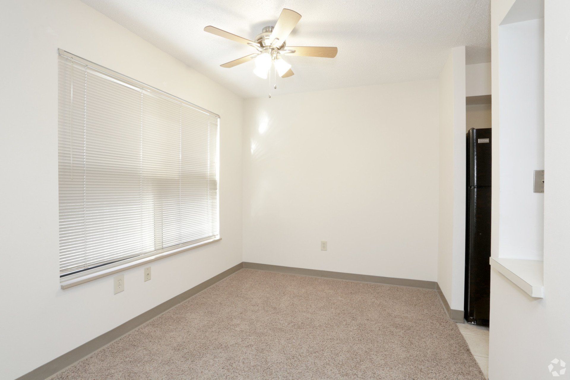 Community Gallery Lincoln Square Apartments