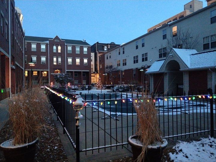 Community Gallery Lincoln Square Apartments