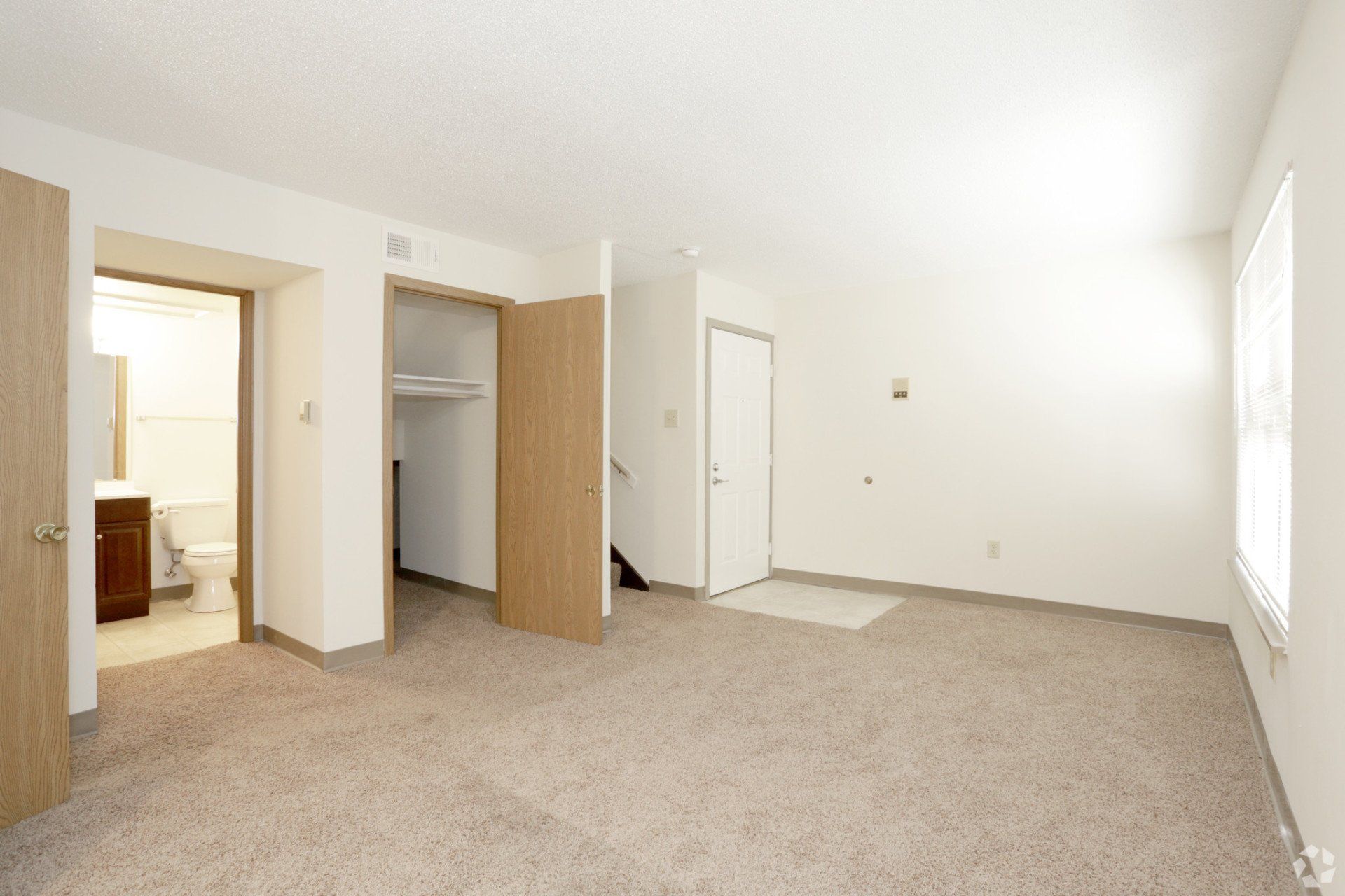 Community Gallery Lincoln Square Apartments