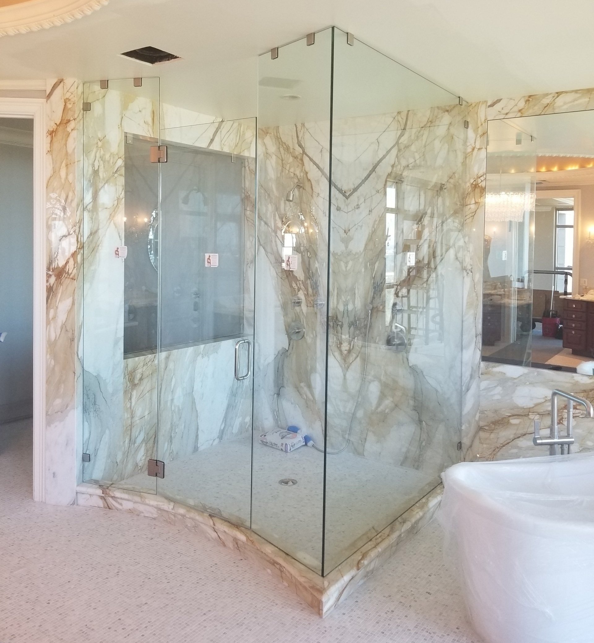 Custom Glass Buffalo Glass Co Inc Houston, TX