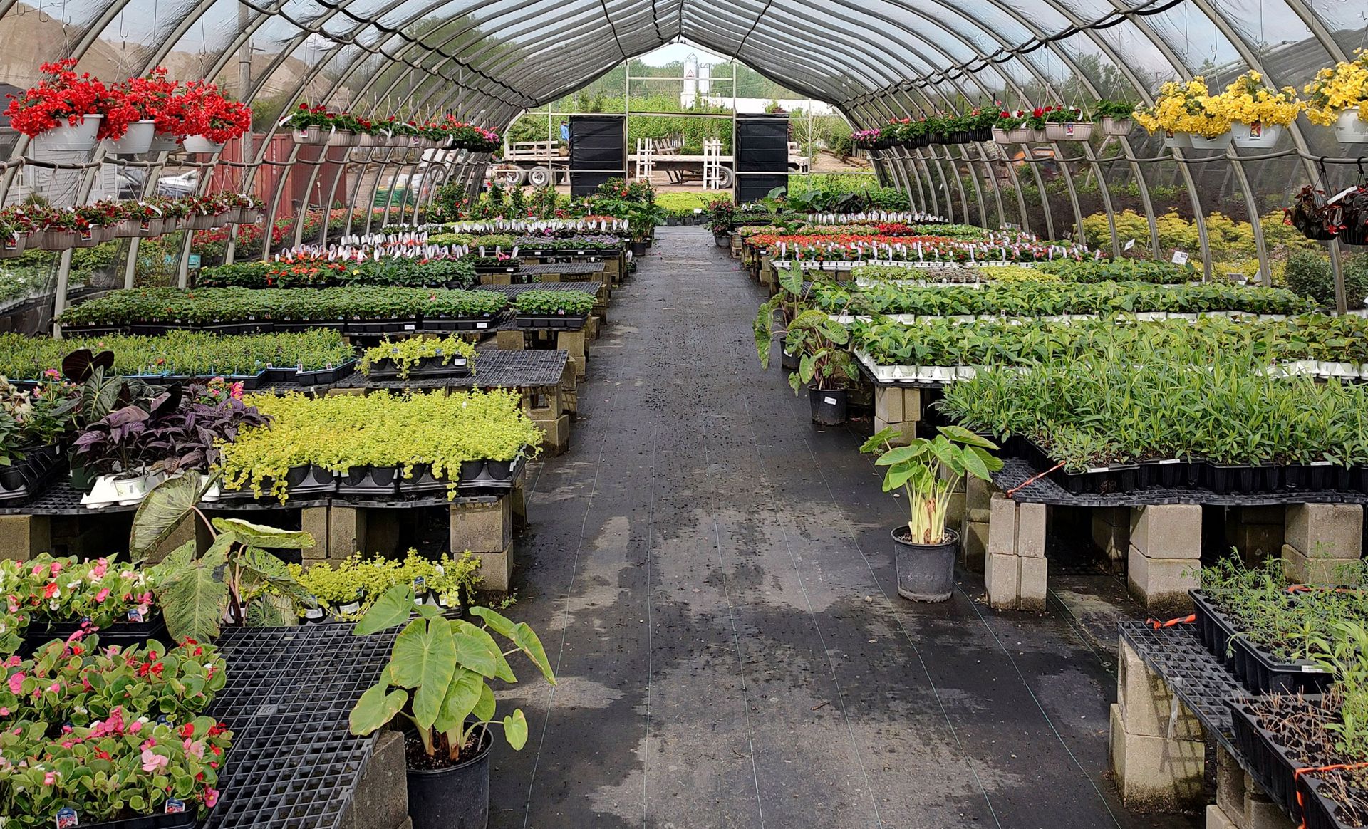 Landscaping Supplies, Dublin, OH | Kurtz Bros. Mulch & Soils