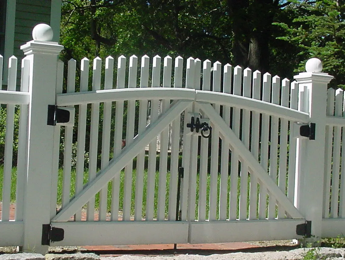 Cedar Fencing and Board Privacy Fences | Pembroke, MA