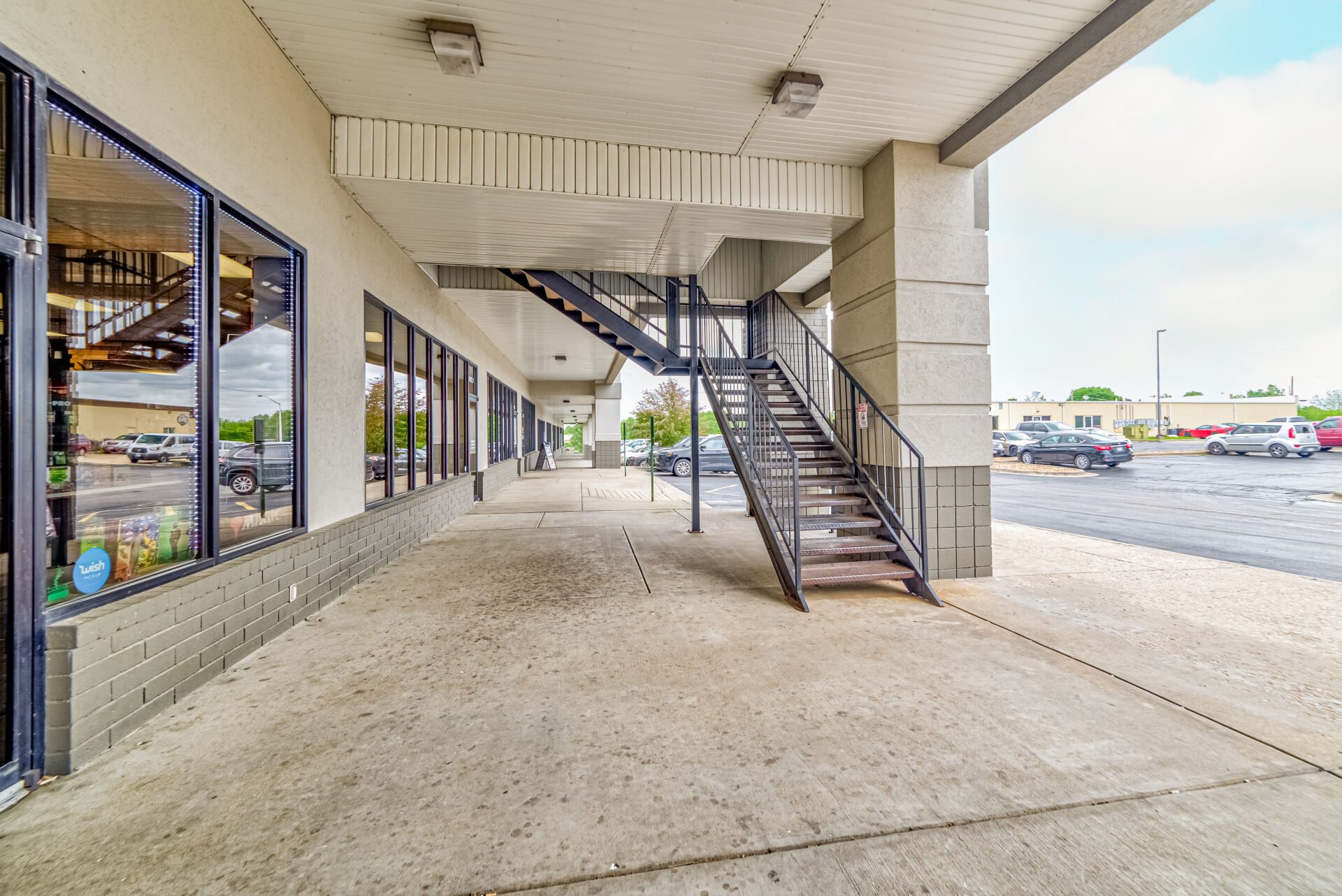 The Plaza Shopping Center Rentals Springfield Property LLC