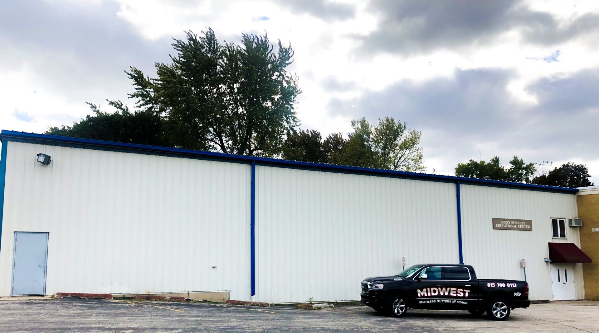 Gallery Midwest Seamless Gutters and Siding