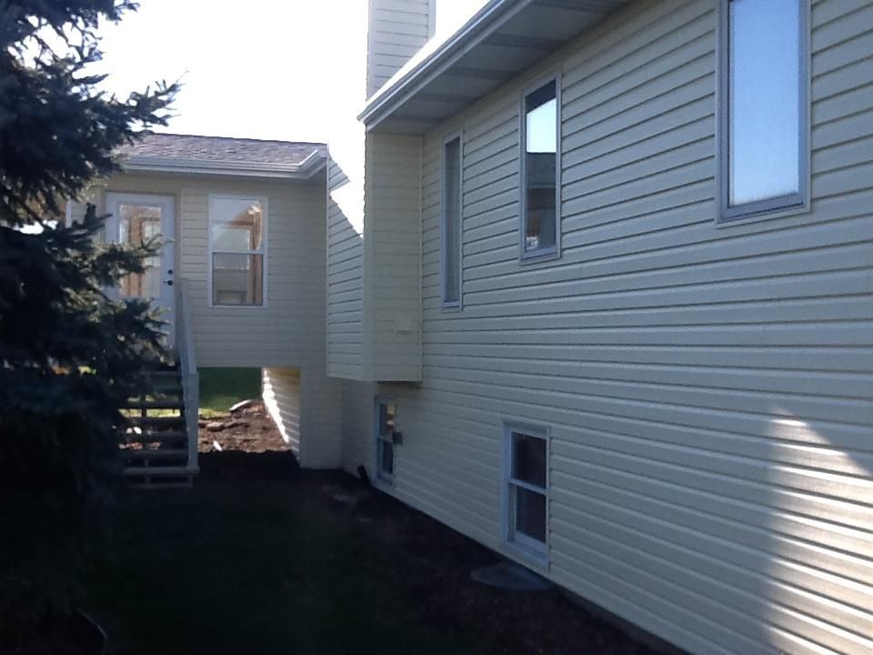 Gallery Midwest Seamless Gutters and Siding