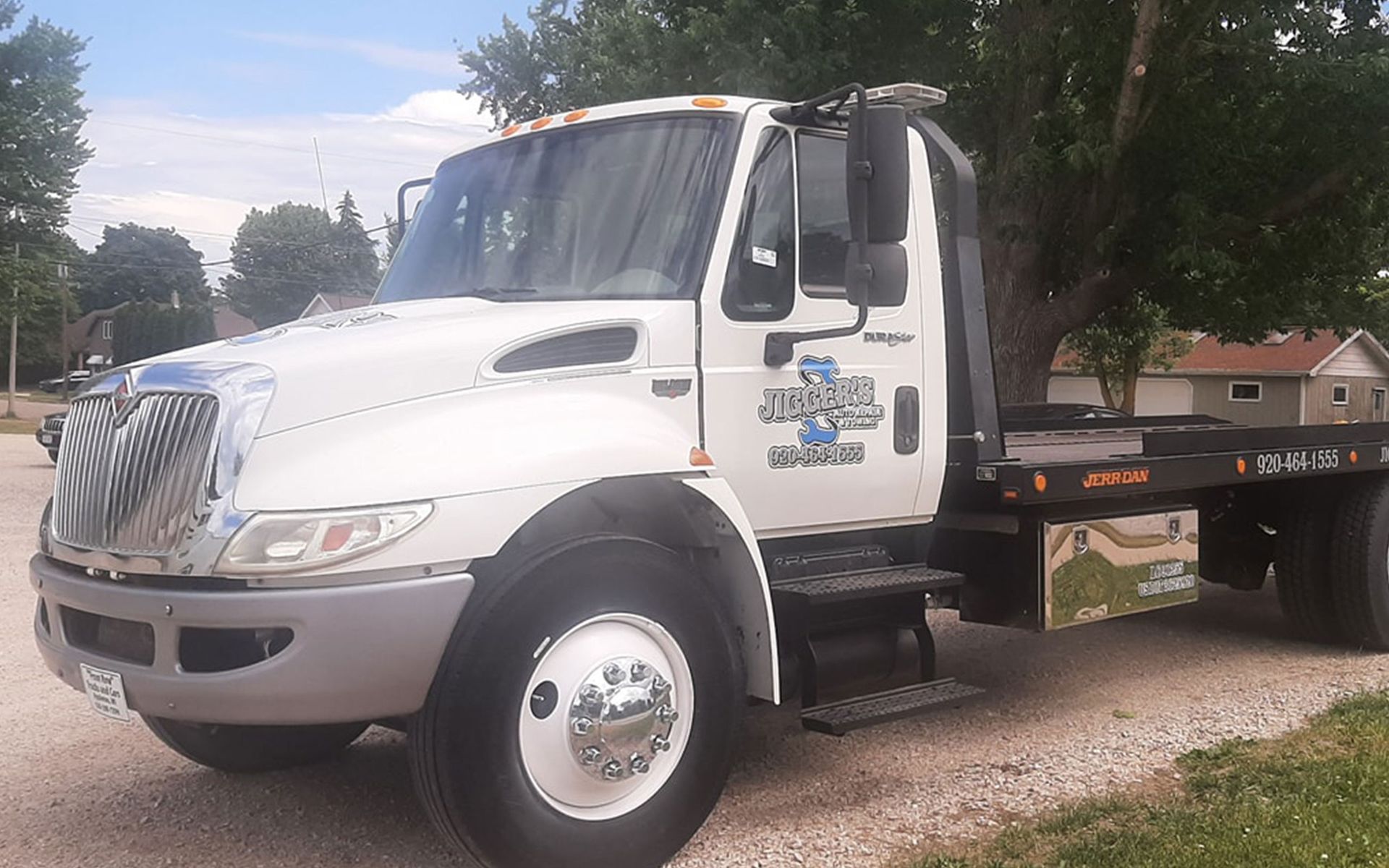 24/7 Emergency Towing Services Chilton, WI