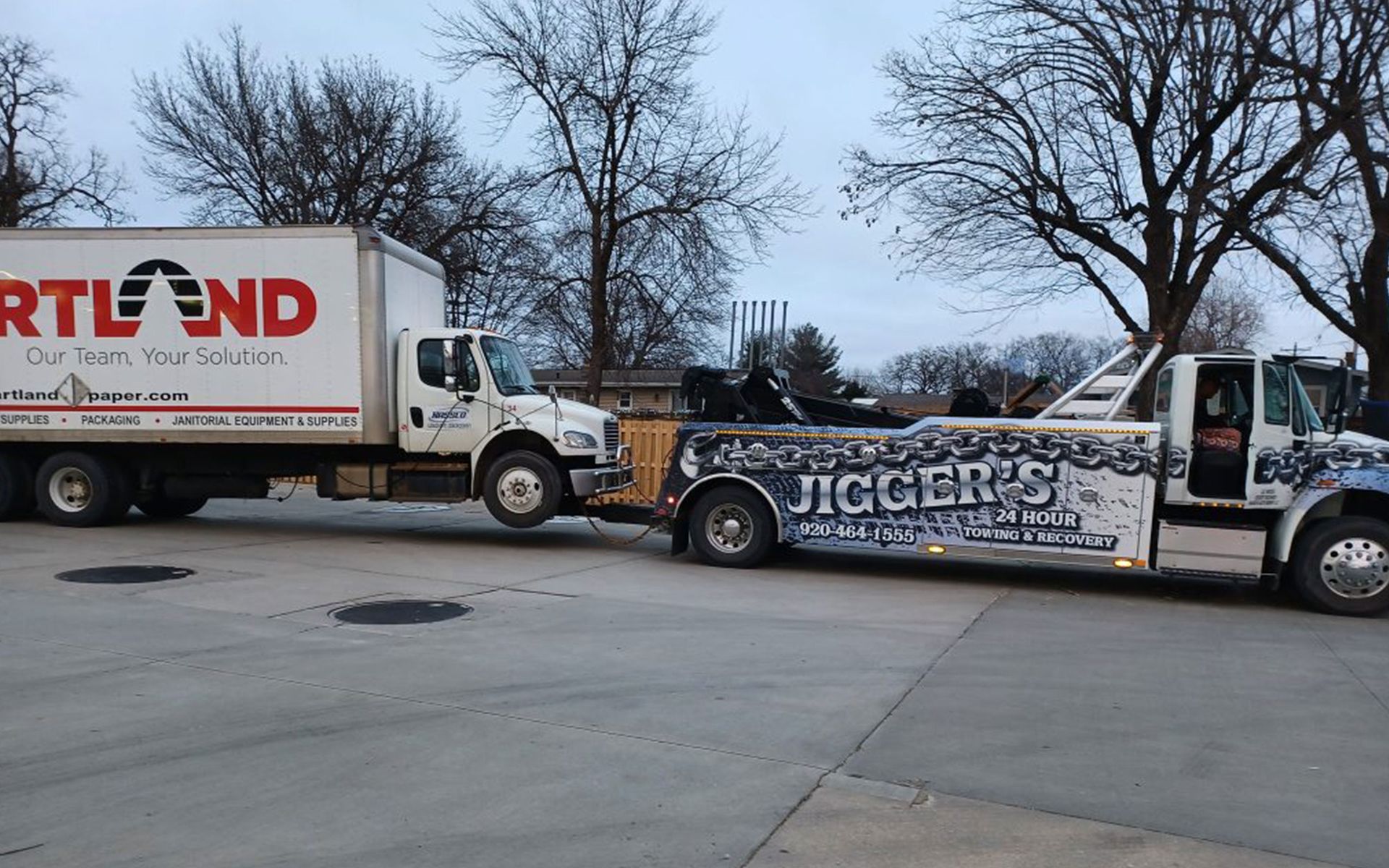 24 hour towing service Chilton, WI, Manitowoc, WI
