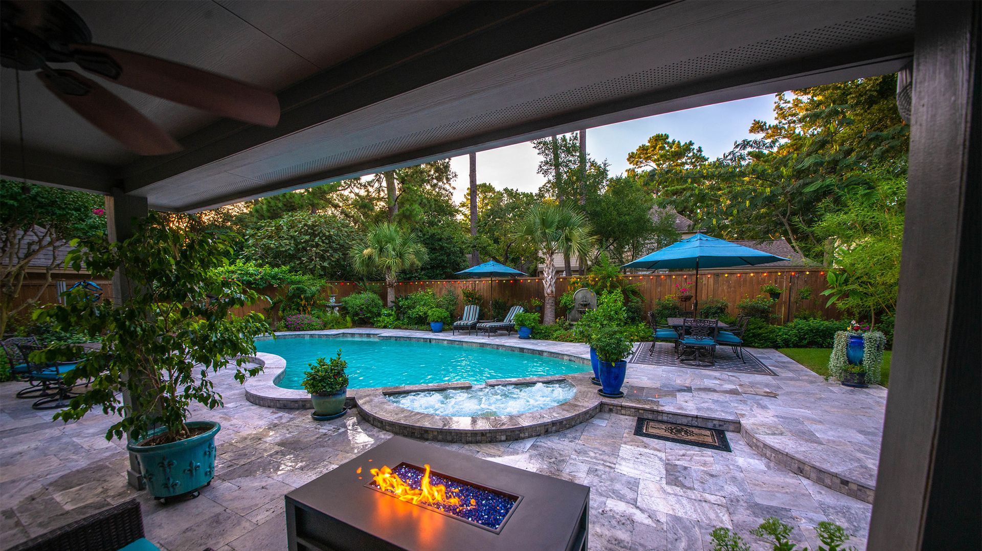 Pool Builders Spring, TX | Mirror Lake Designs