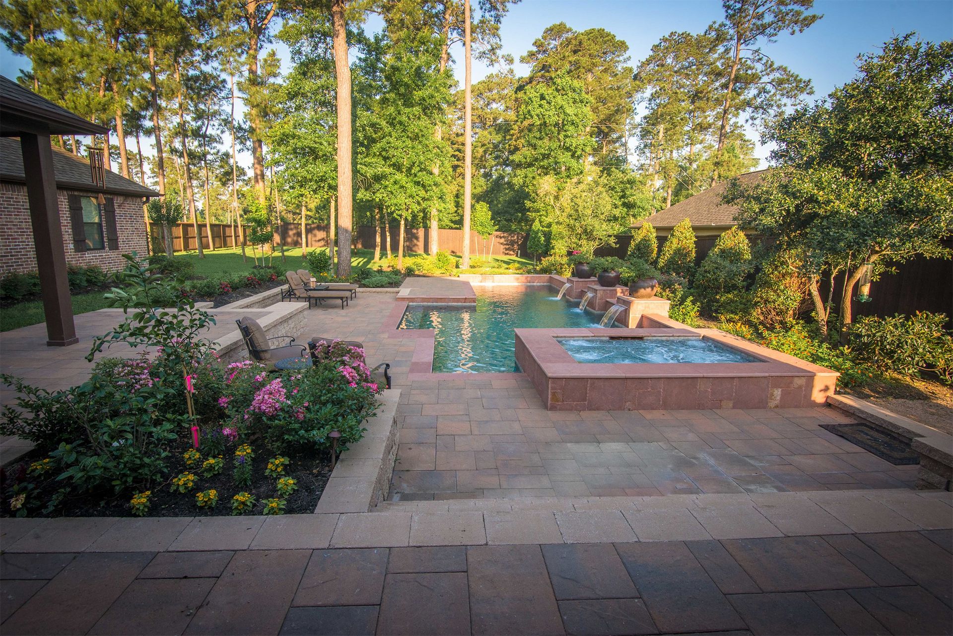 Pool Builders Spring, TX | Mirror Lake Designs