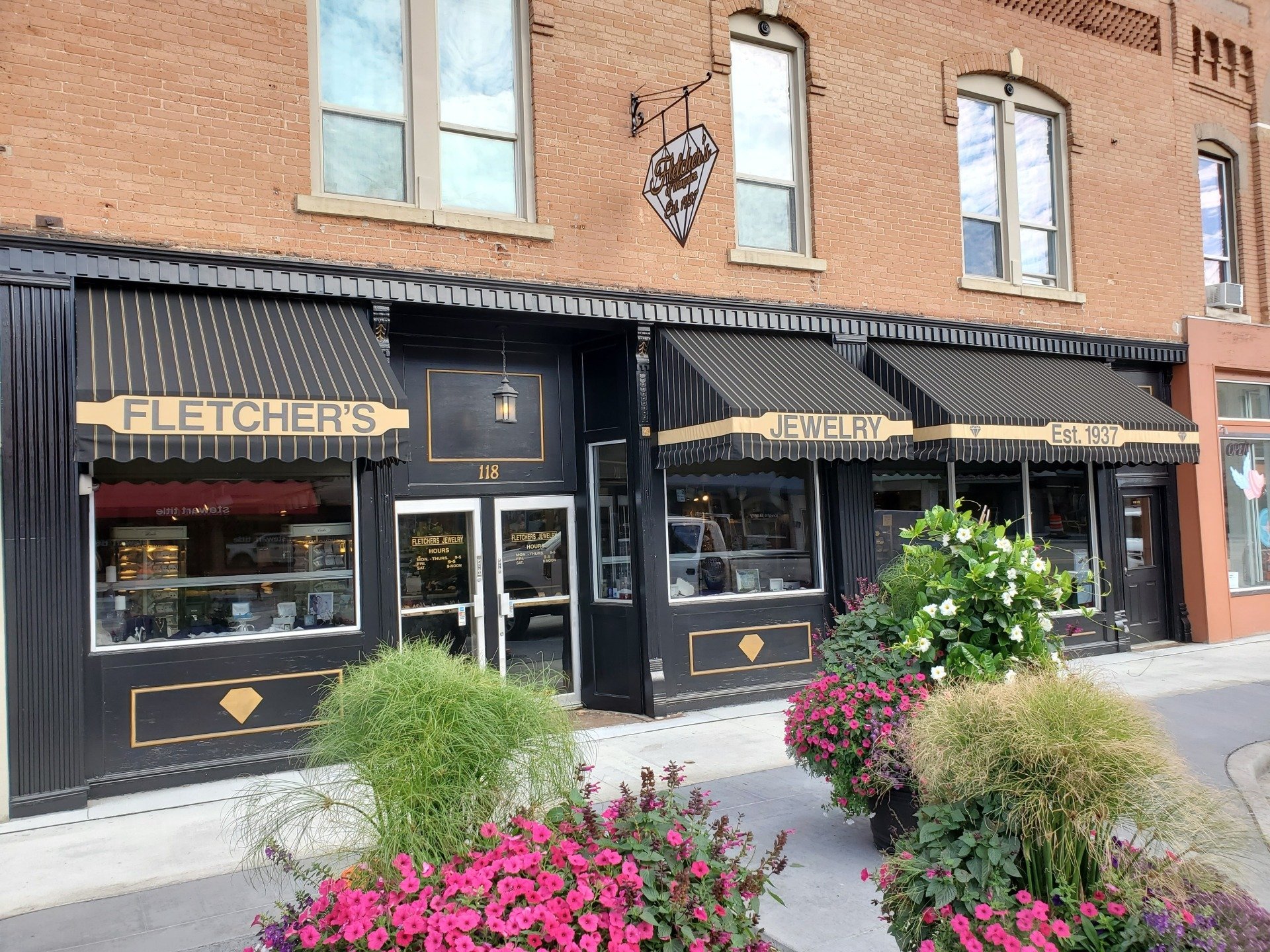 Appleton Awning Shop Inc Awnings Appleton, WI