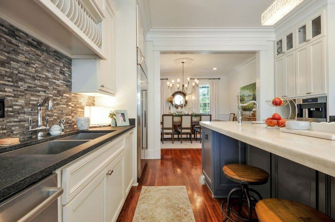 Luxury Vinyl Flooring Gulfport, MS Floor Co.