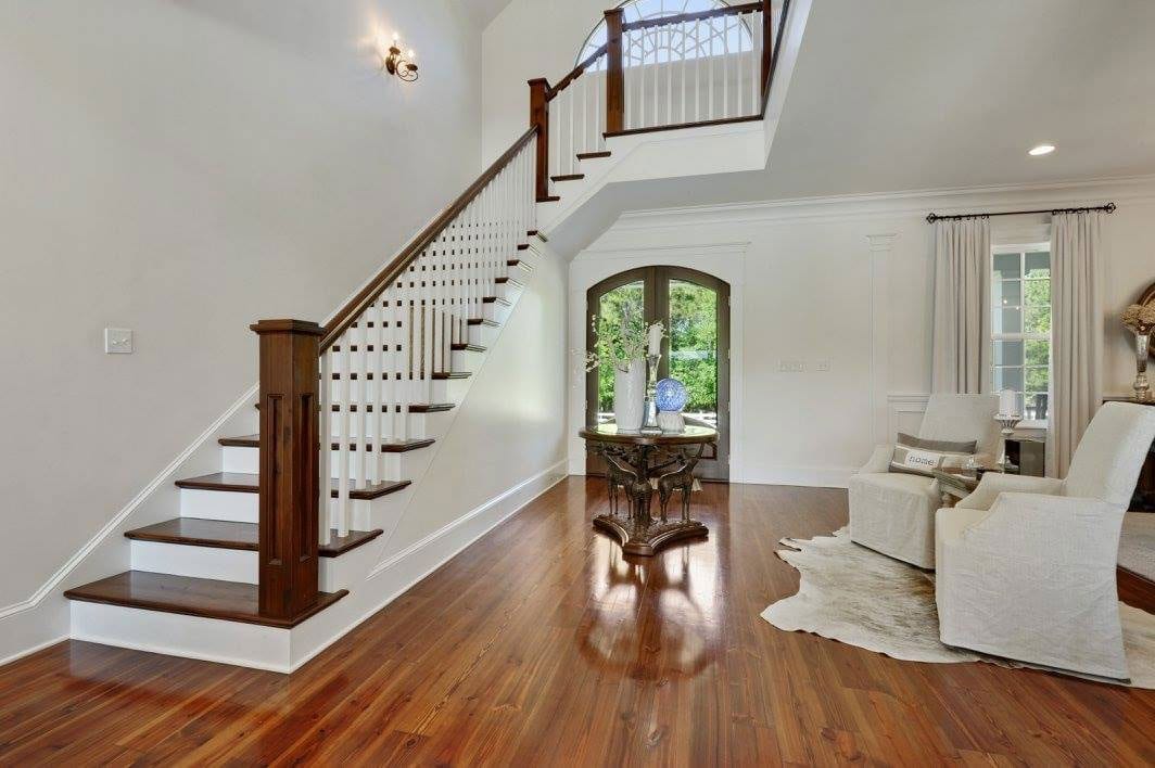 Luxury Vinyl Flooring Gulfport, MS Floor Co.