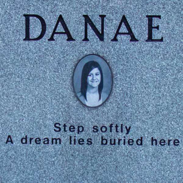 Woodruff's Downriver Stone Design Memorials Wyandotte MI