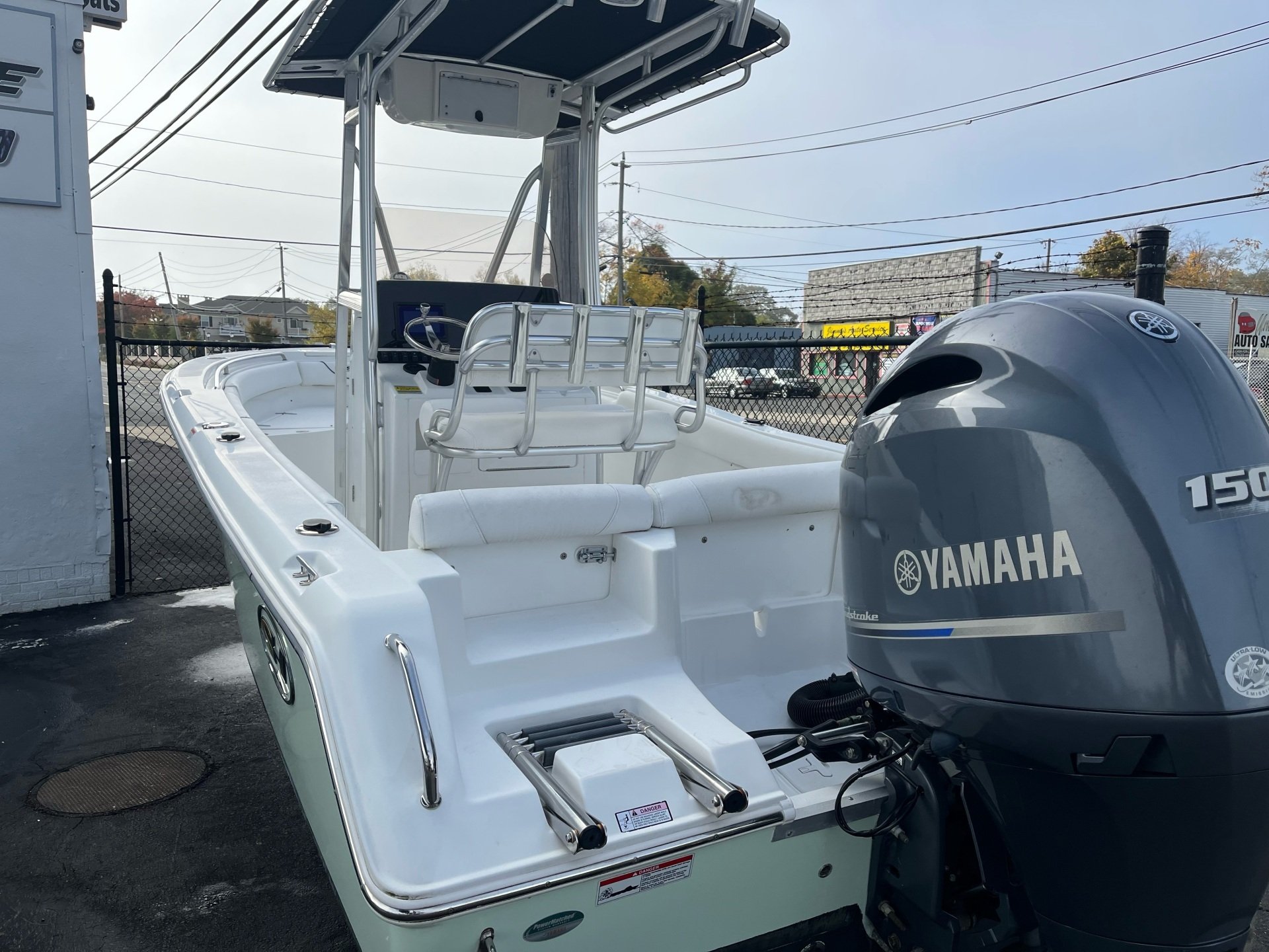 PreOwned Boat Dealer Lindenhurst, NY