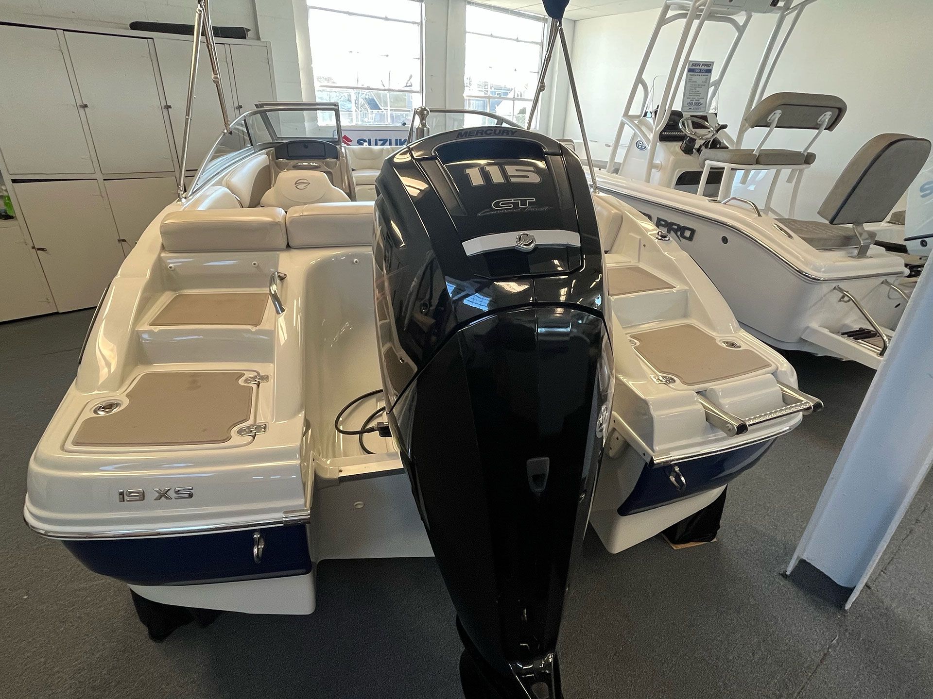 PreOwned Boat Dealer Lindenhurst, NY