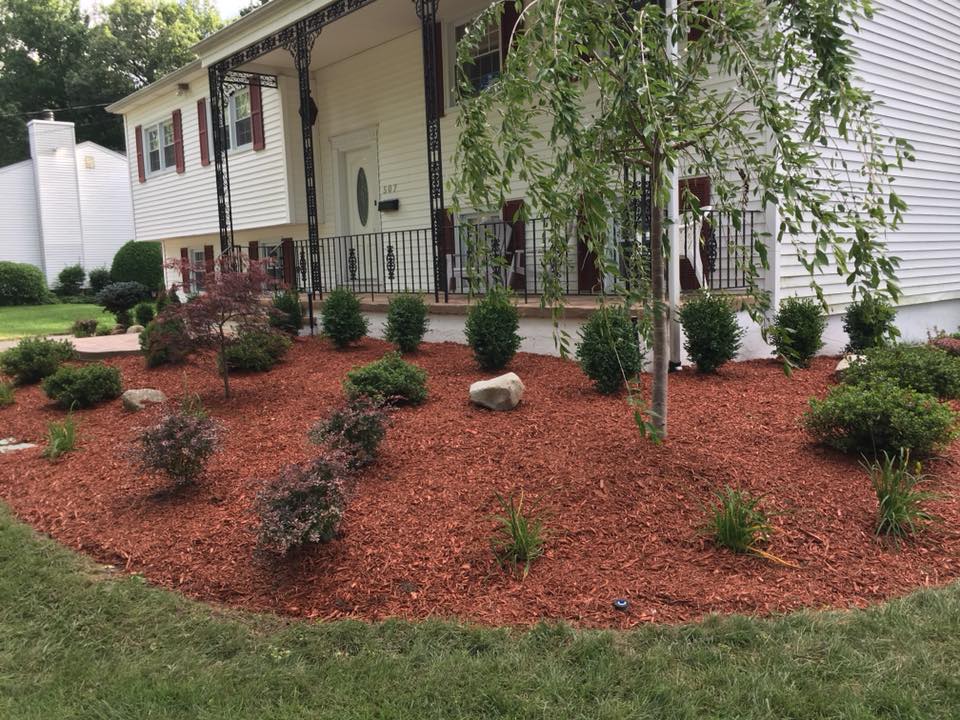 Mulch Services Red or Black Mulch Emerson, NJ