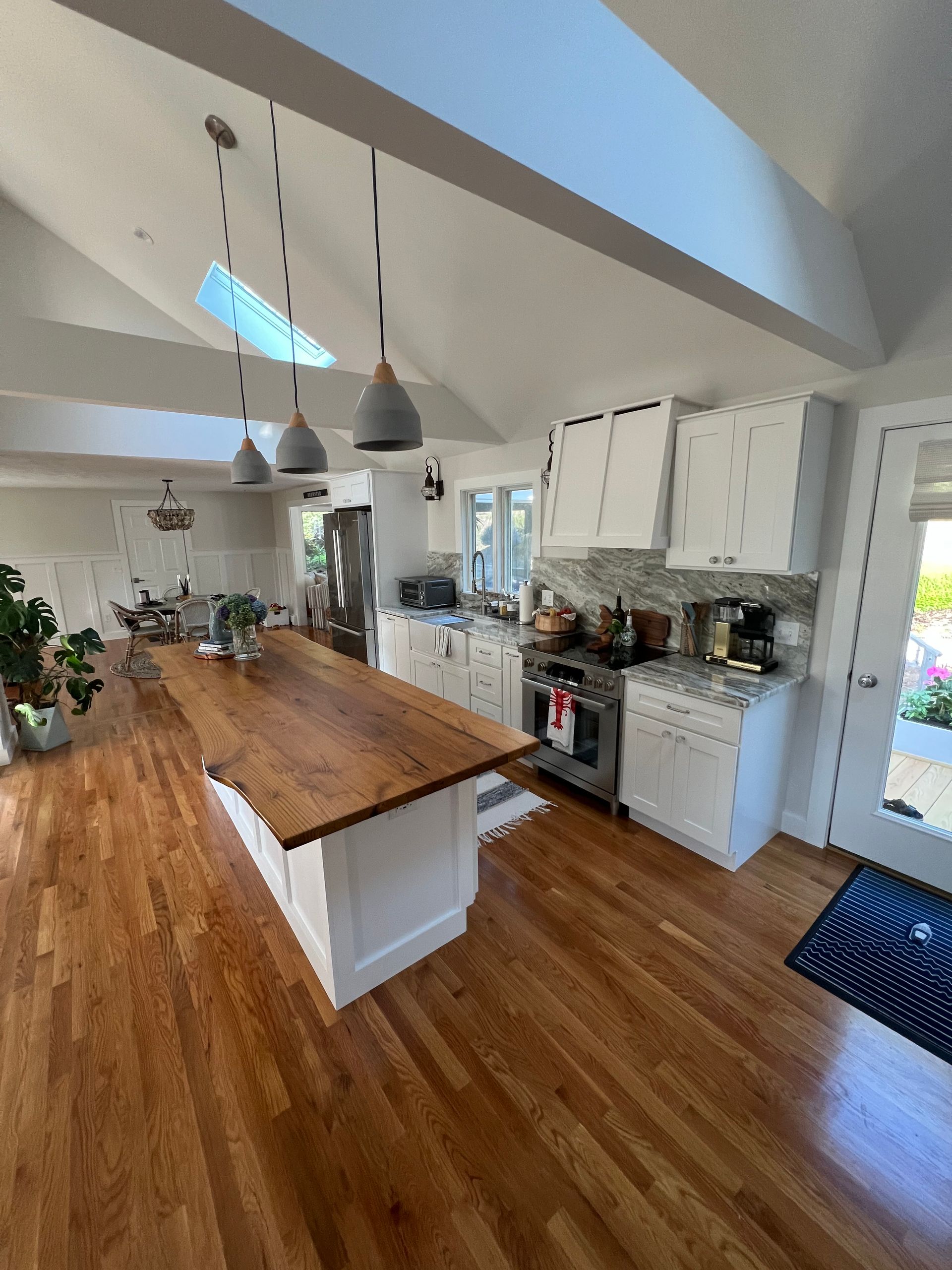 Custom Furniture Gallery | Cape Cod Colonial Tables
