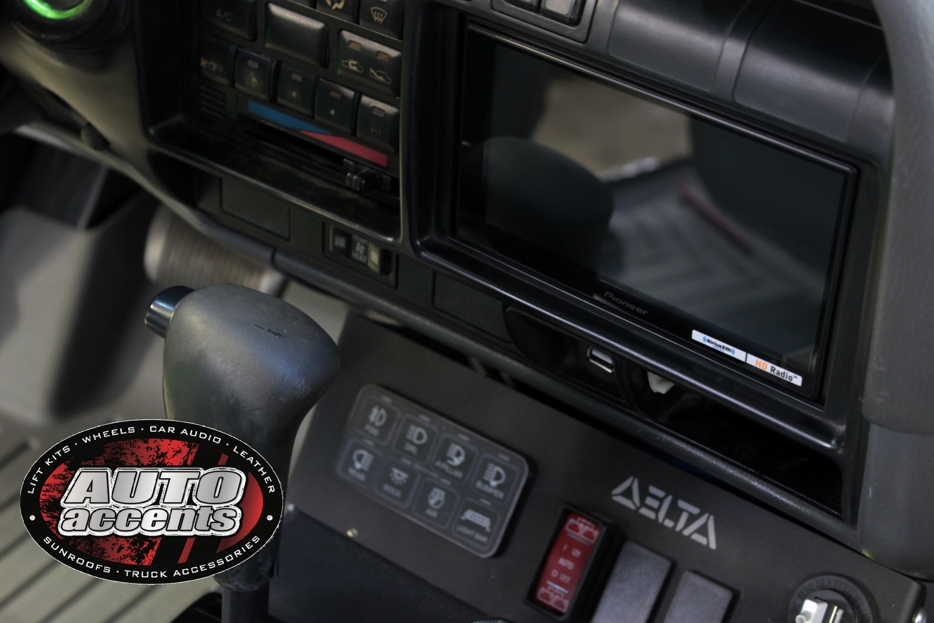 Gallery Auto Accents