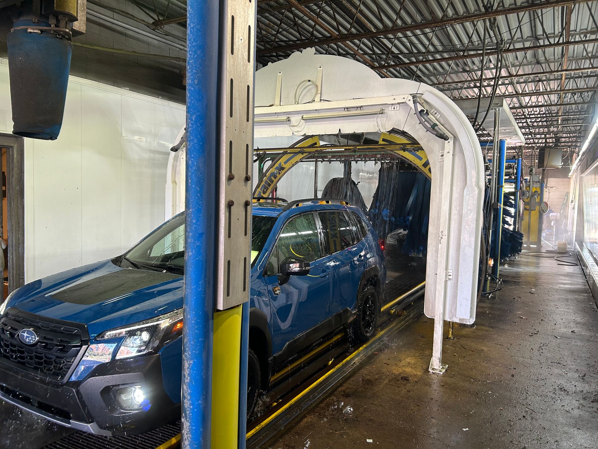Auto Car Wash Exton, PA White Glove Car Wash & Detail
